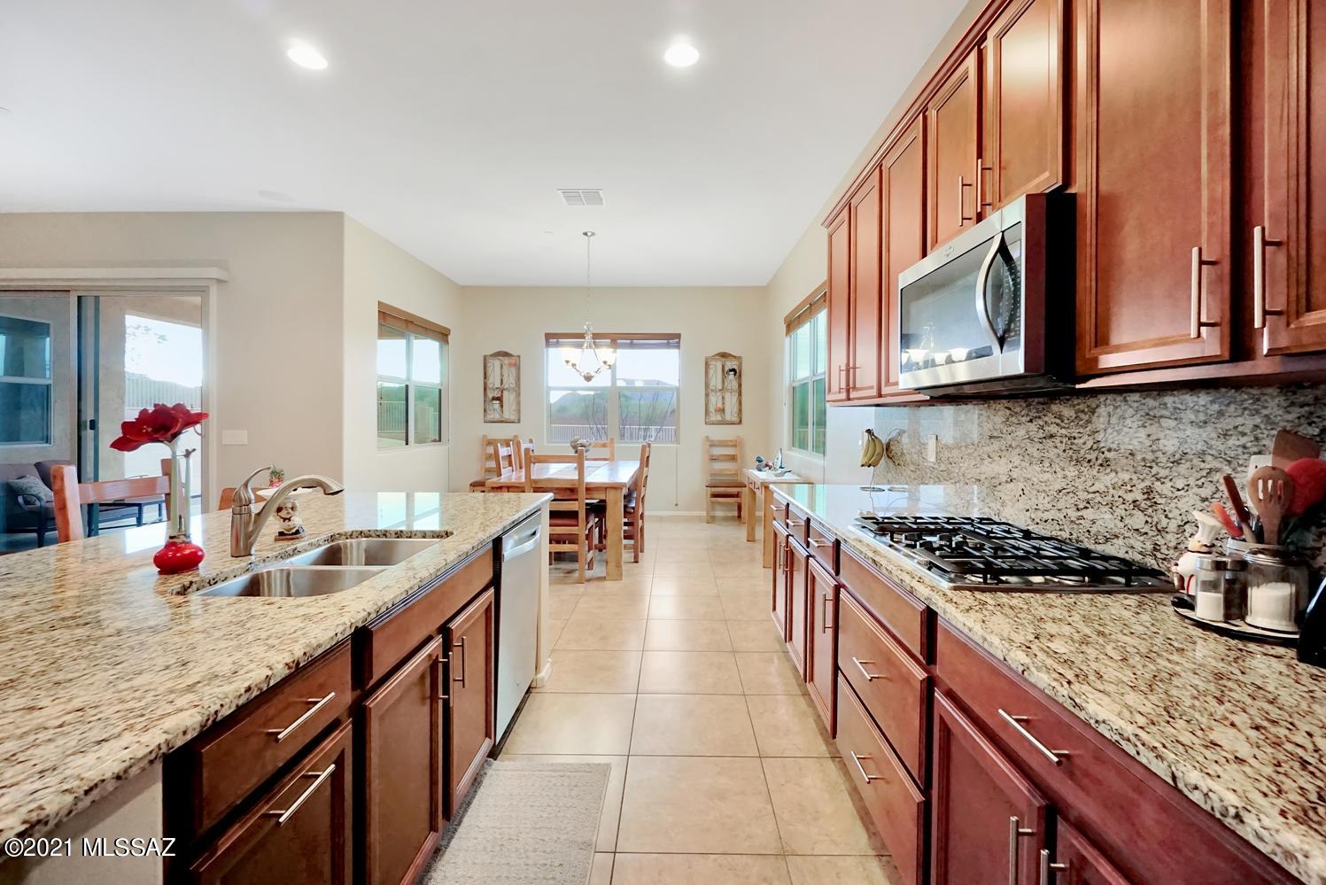 Silverbell West R-10 SQ20140800103 - Residential