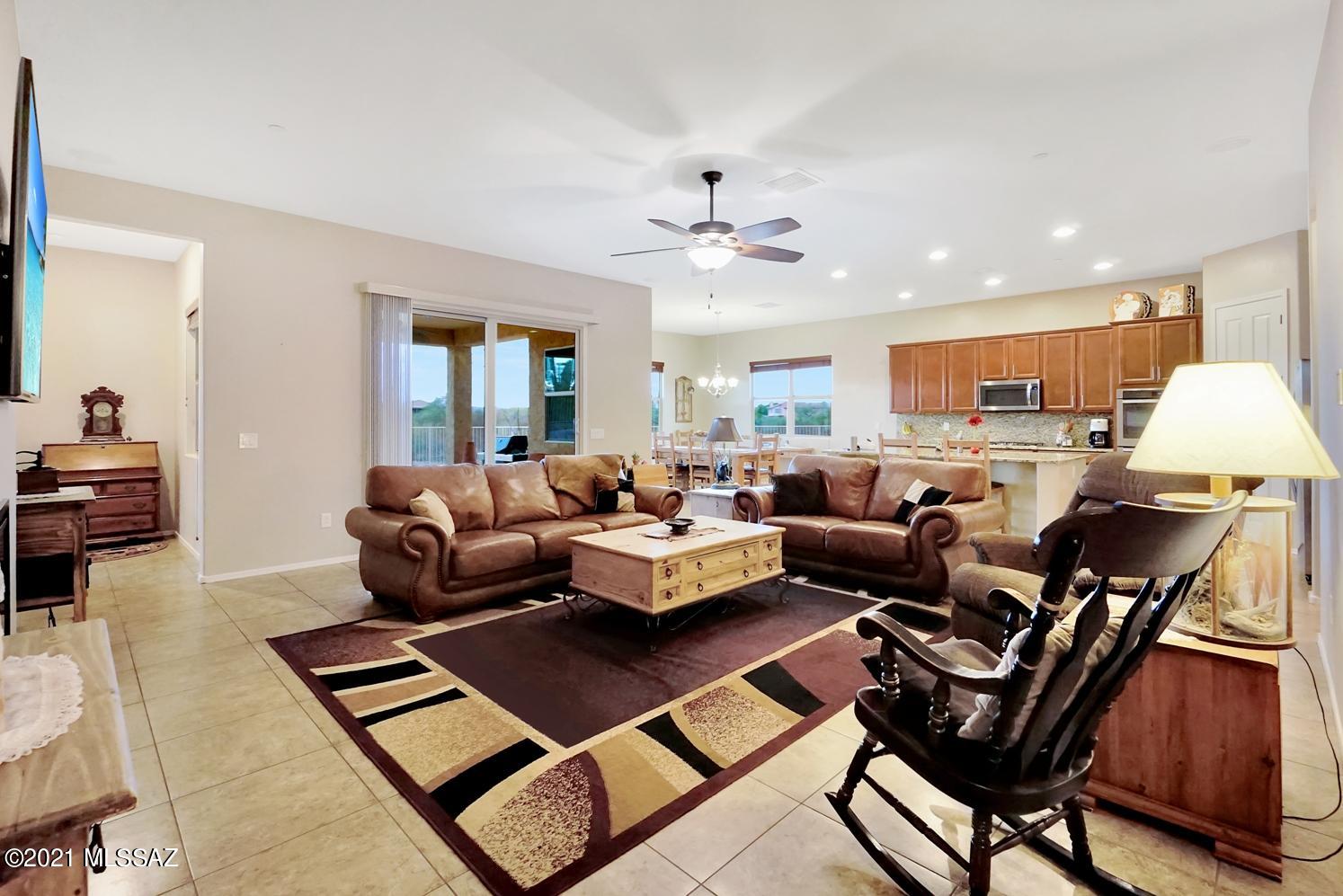 Silverbell West R-10 SQ20140800103 - Residential