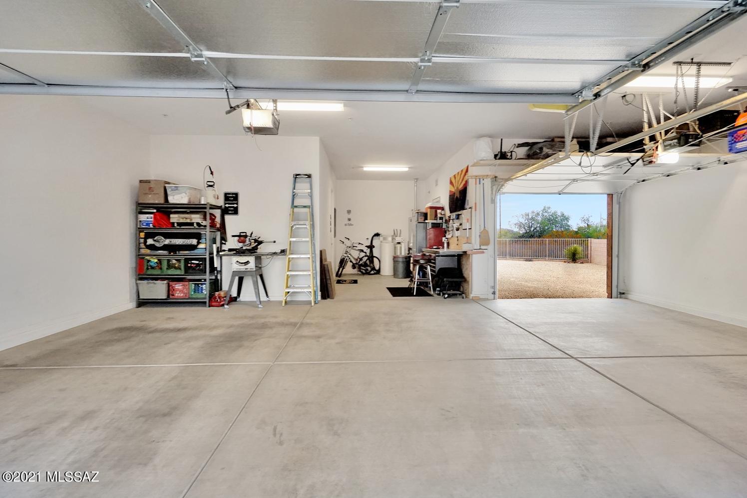 Silverbell West R-10 SQ20140800103 - Residential