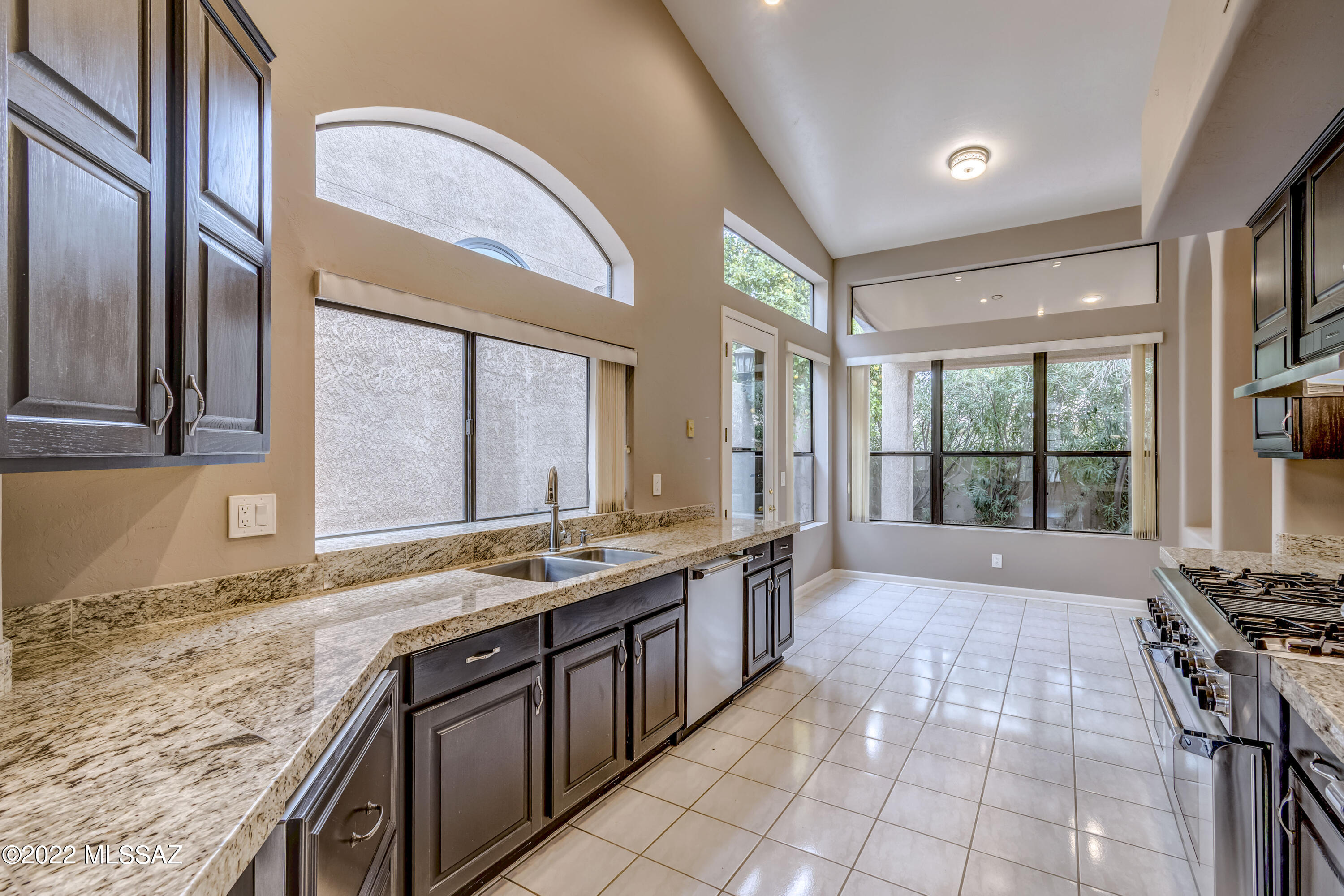 Ventana Canyon Golf Villas - Residential