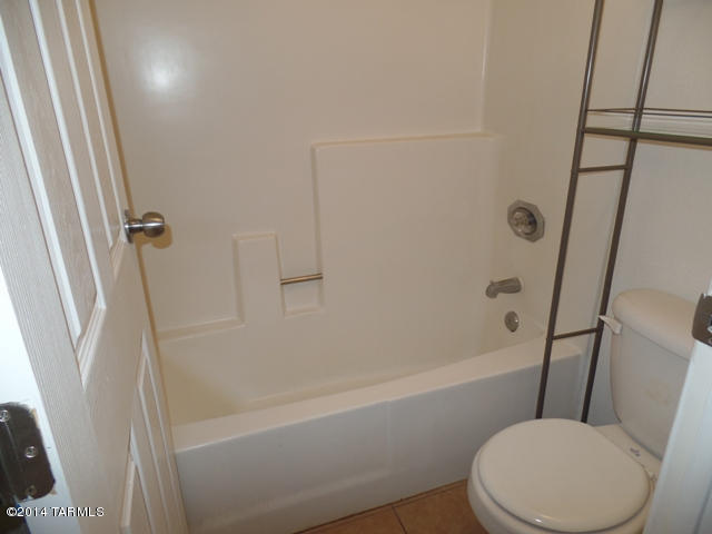 Glenn Campbell Apts (1-8) - Residential Lease
