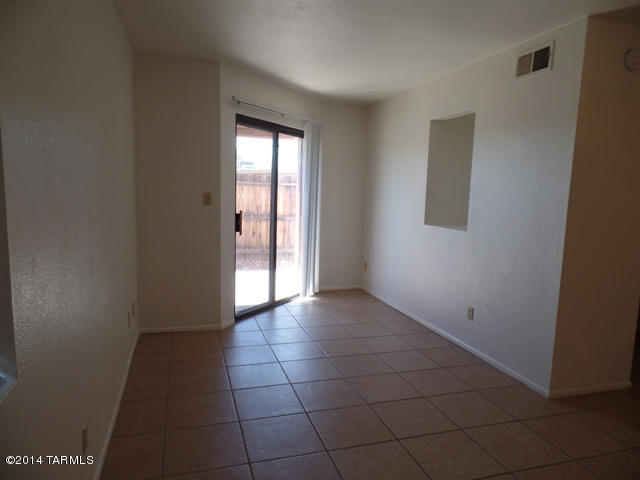 Glenn Campbell Apts (1-8) - Residential Lease