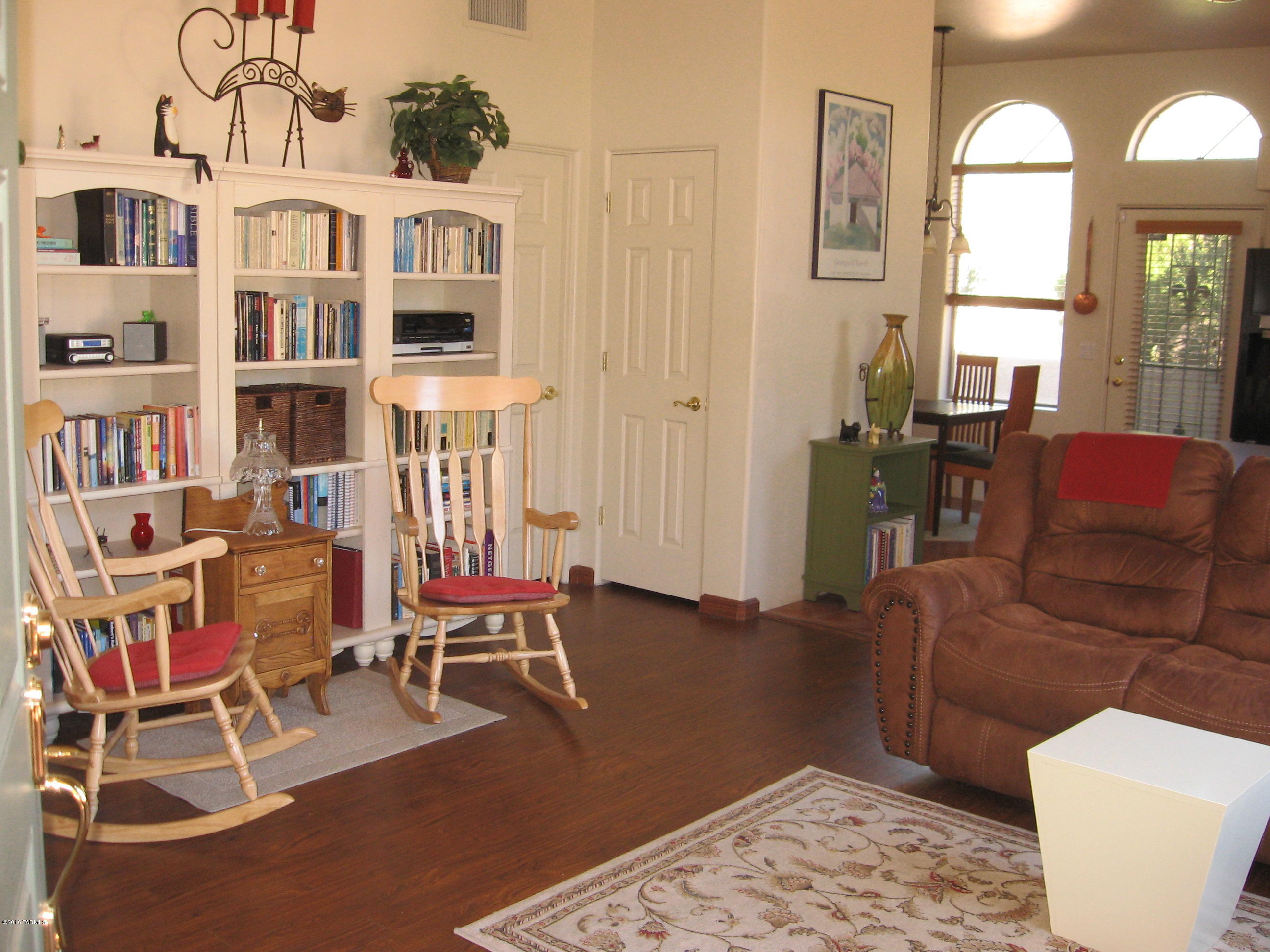 Mona Lisa Village (1-100) - Residential Lease