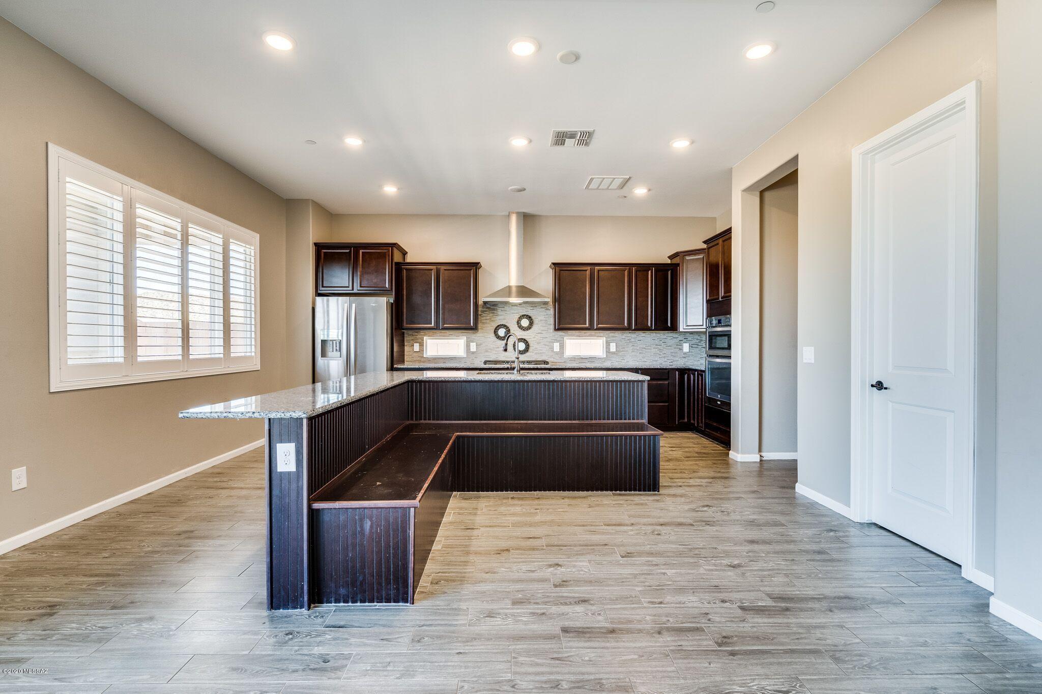Golden Barrel Place At Dove Mountain SQ20141710079 - Residential