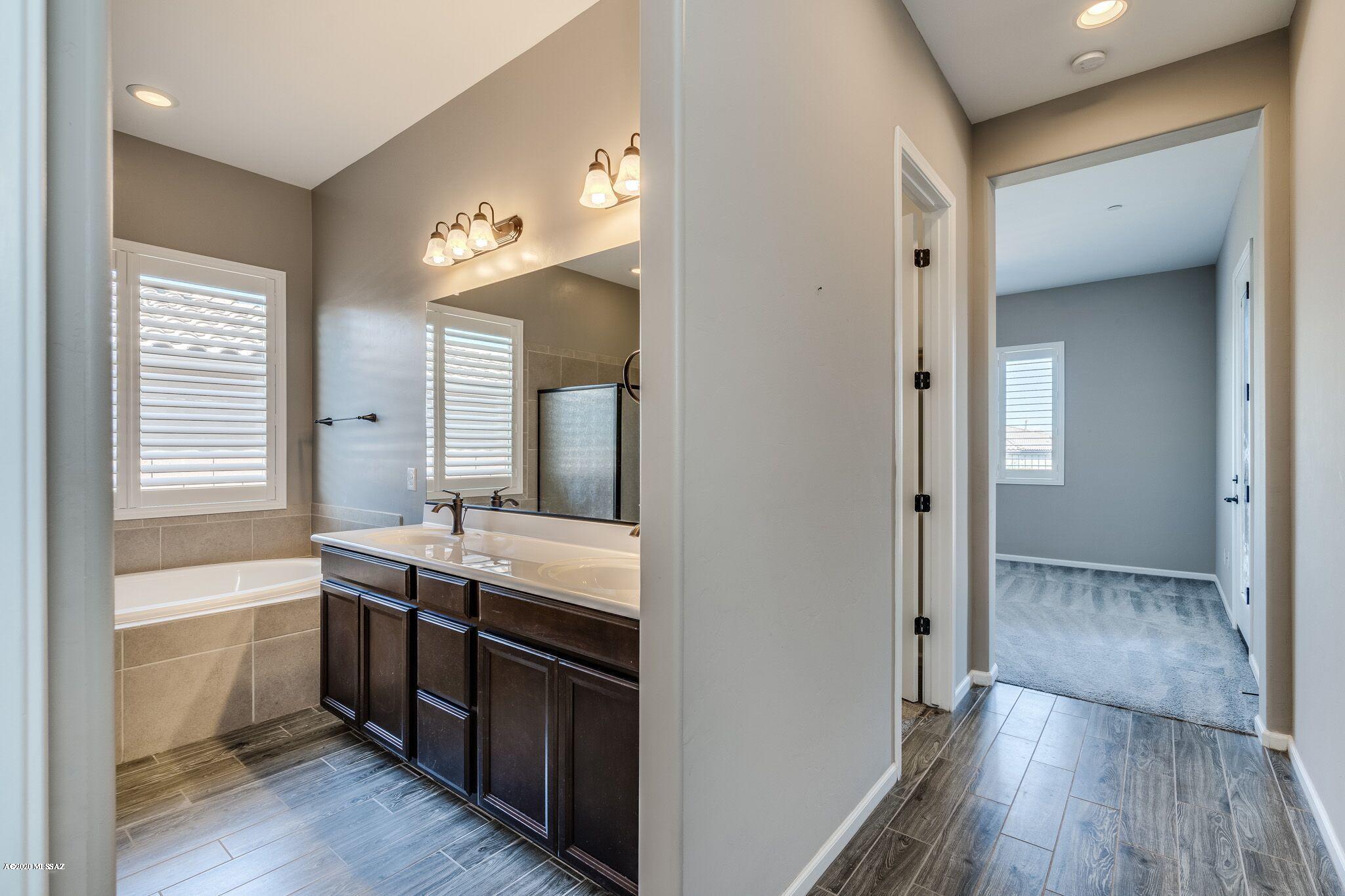 Golden Barrel Place At Dove Mountain SQ20141710079 - Residential