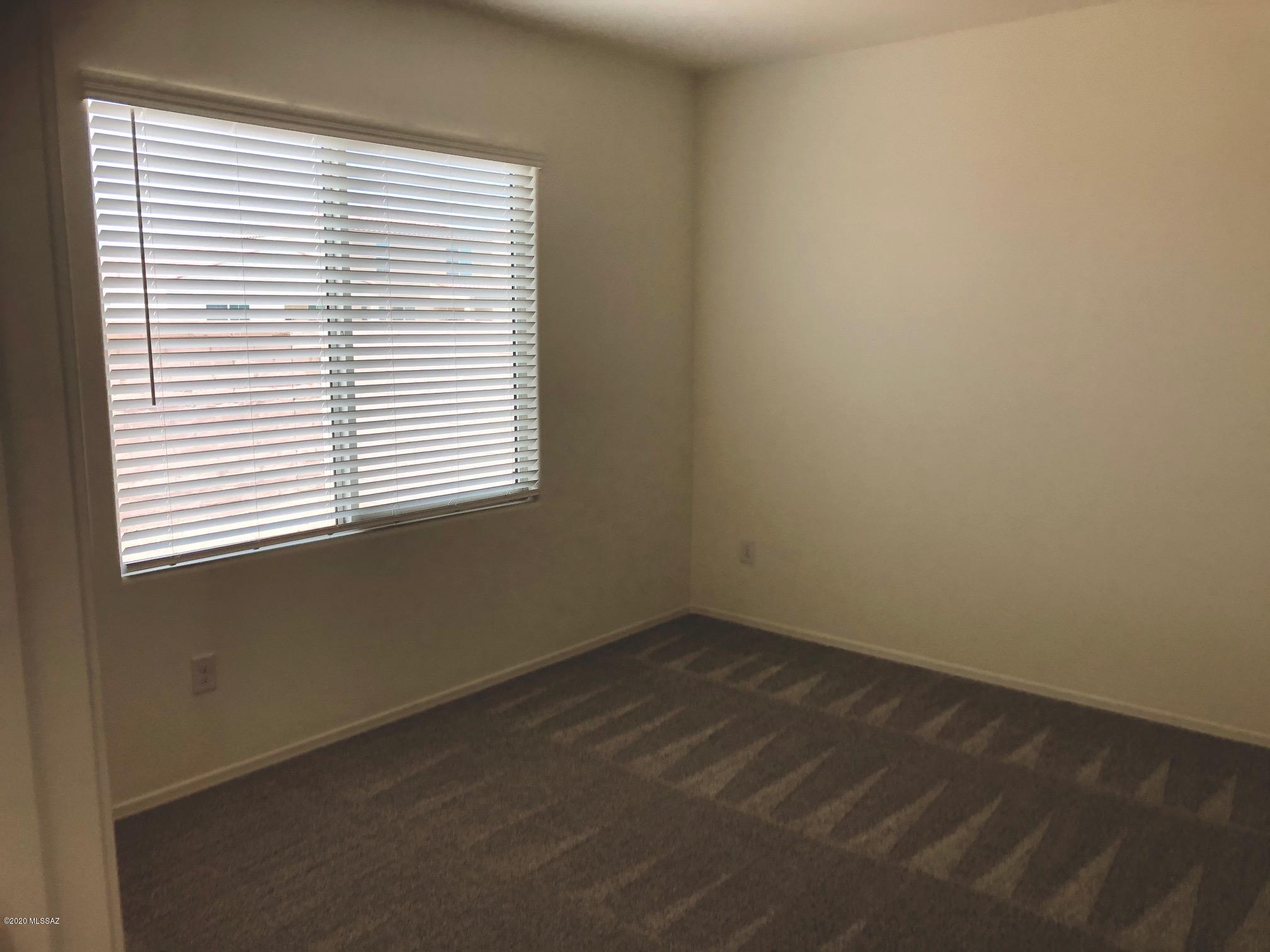 La Estancia De Tucson (1-330) - Residential Lease