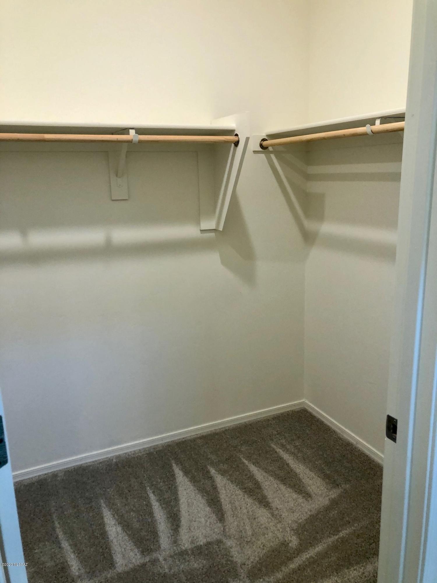 La Estancia De Tucson (1-330) - Residential Lease