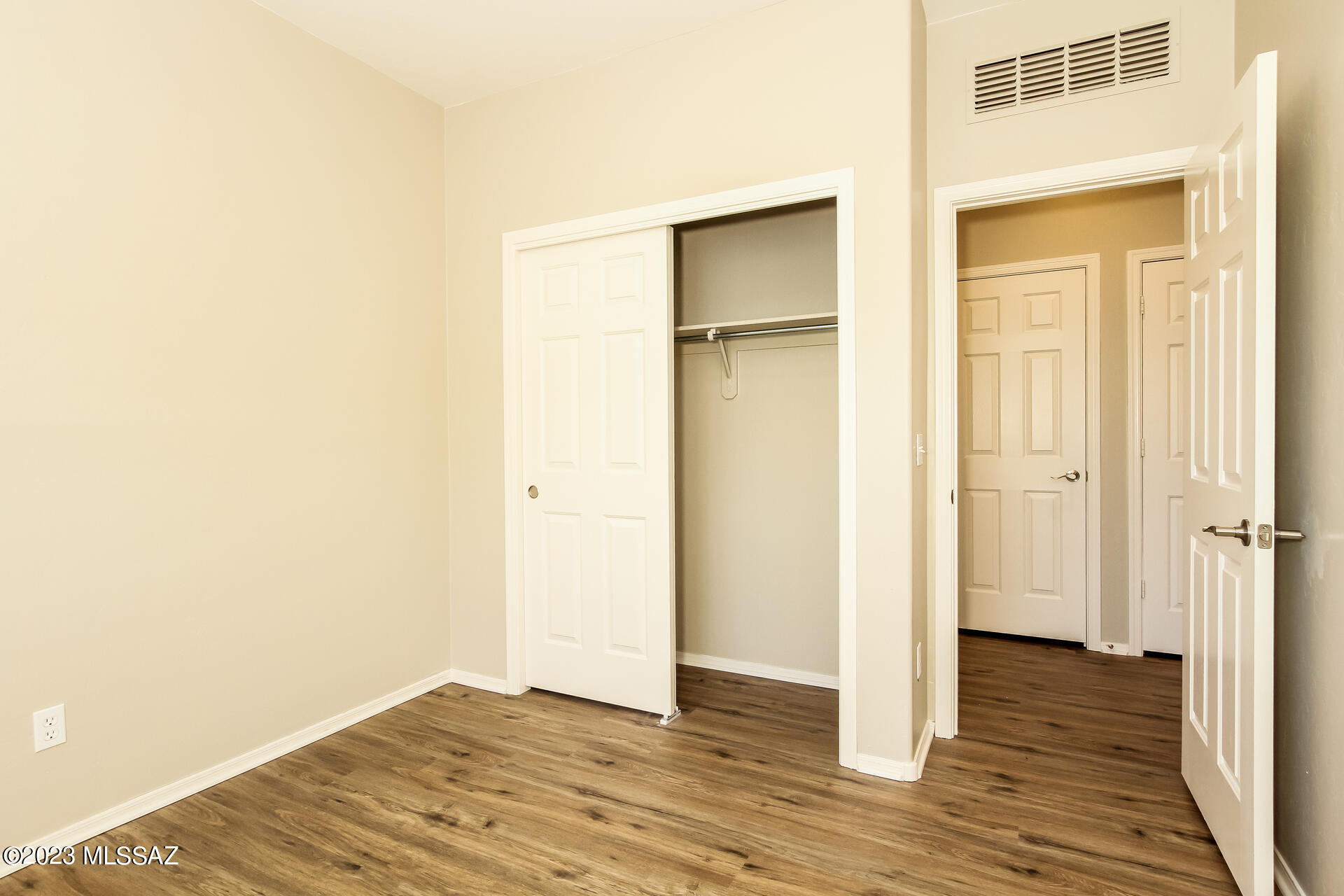 Presidio Del Sol (1-111) - Residential Lease