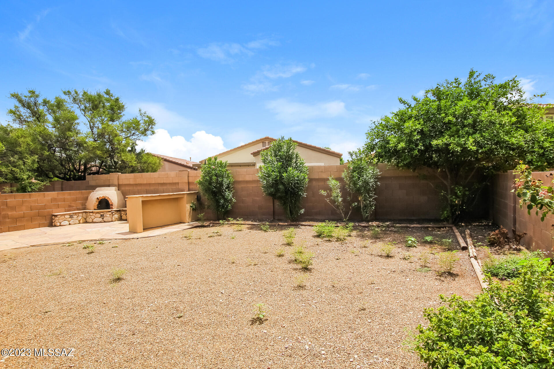 Presidio Del Sol (1-111) - Residential Lease