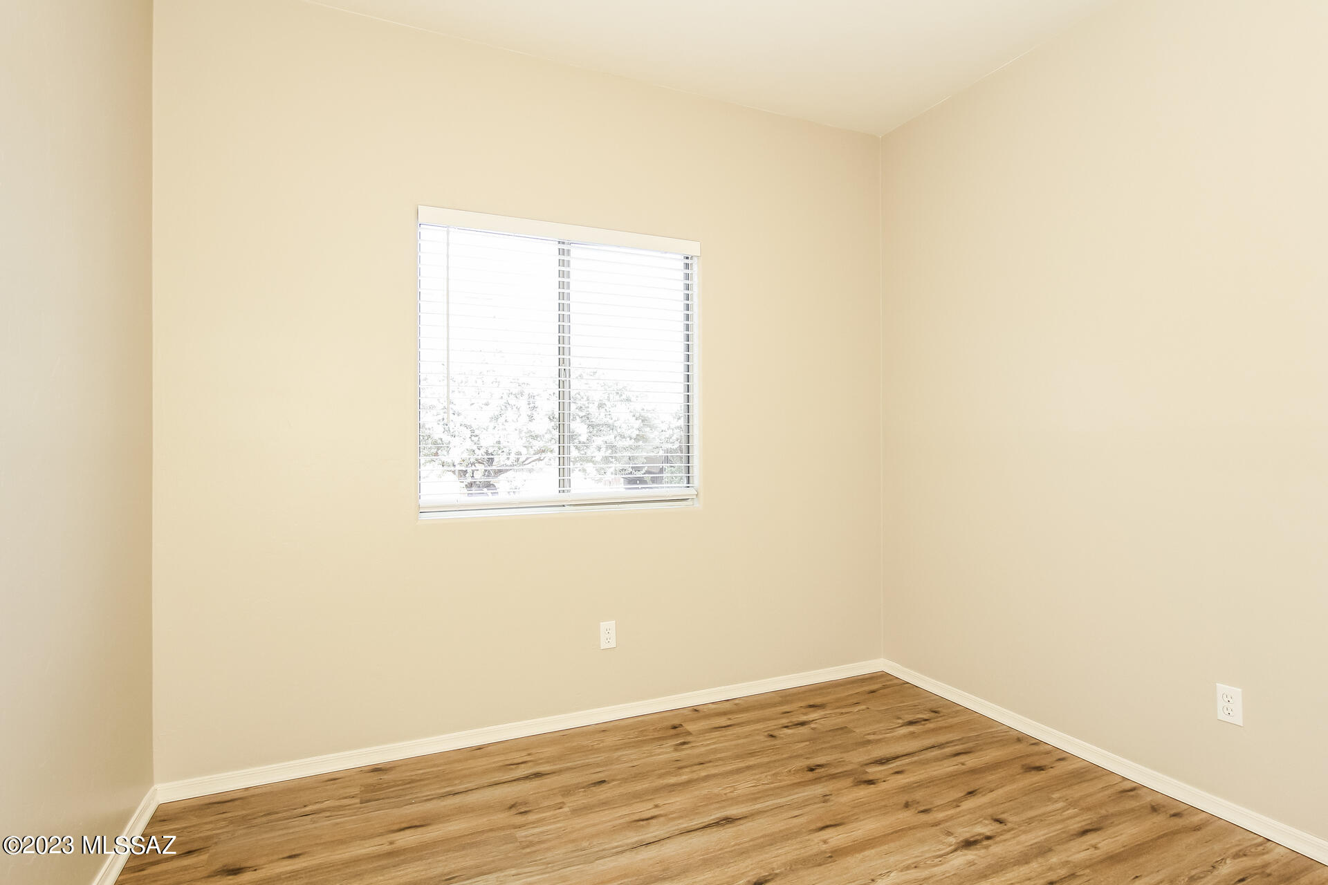 Presidio Del Sol (1-111) - Residential Lease
