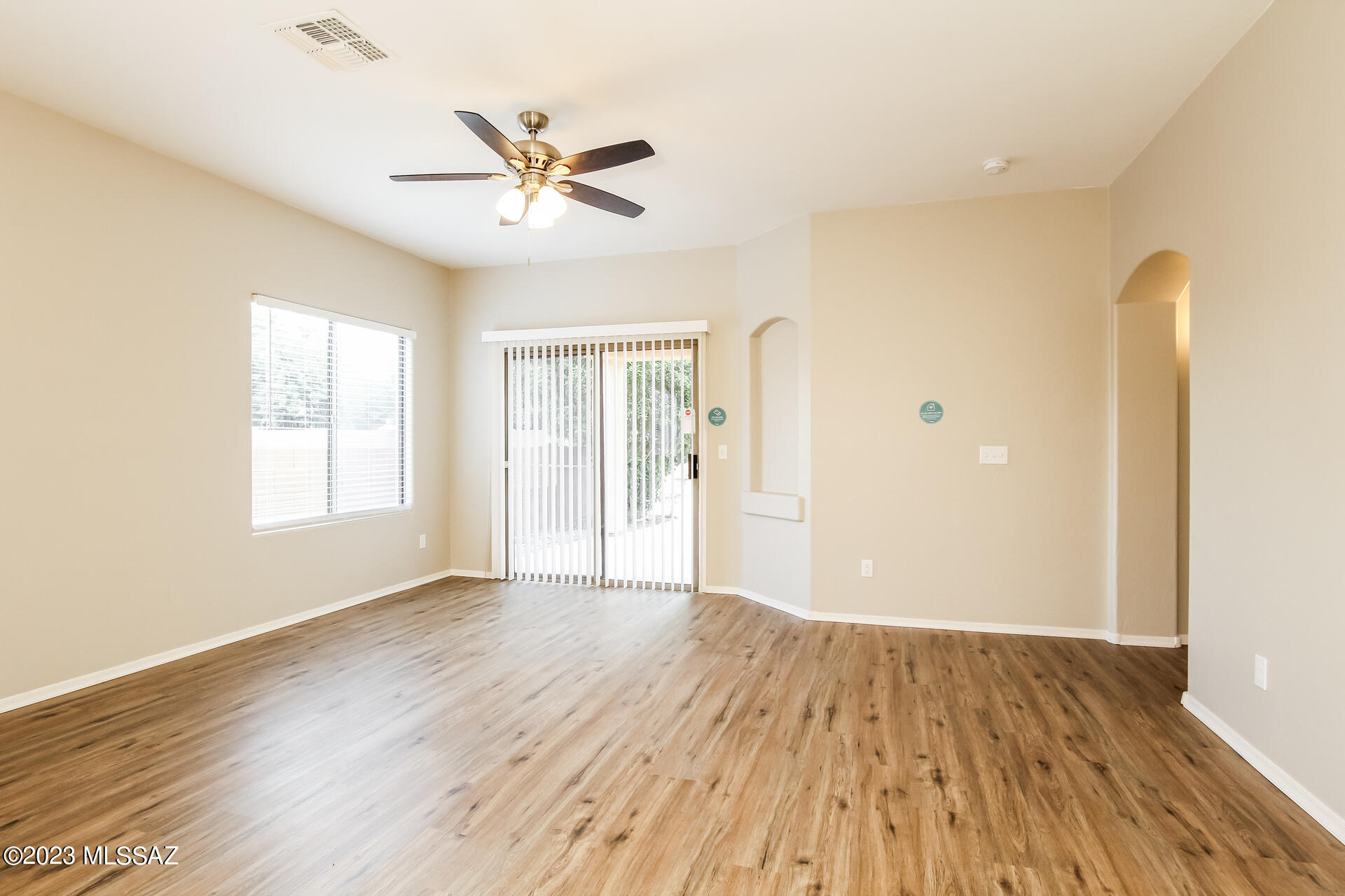 Presidio Del Sol (1-111) - Residential Lease