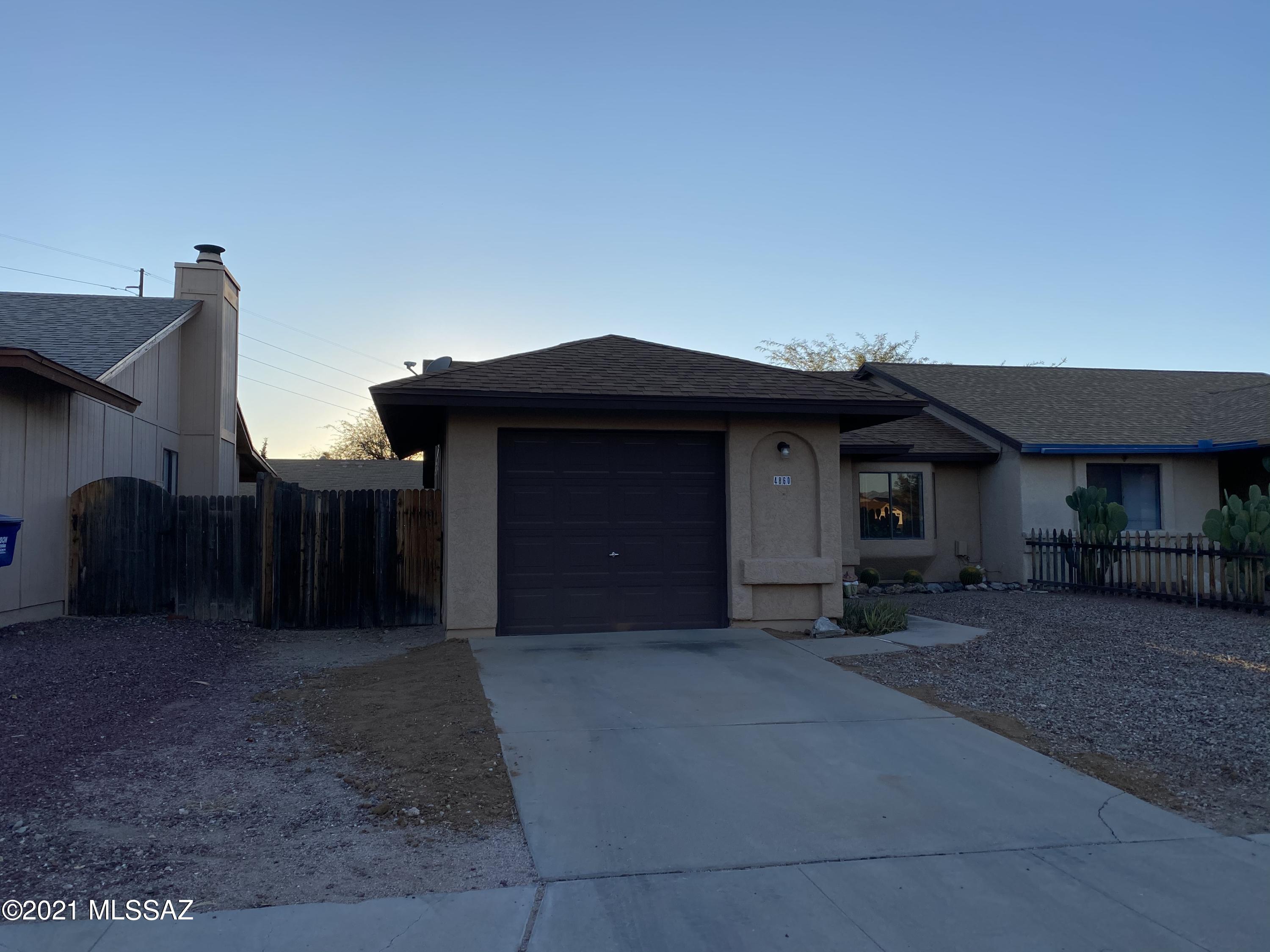 Fairway Villas (71-128) - Residential