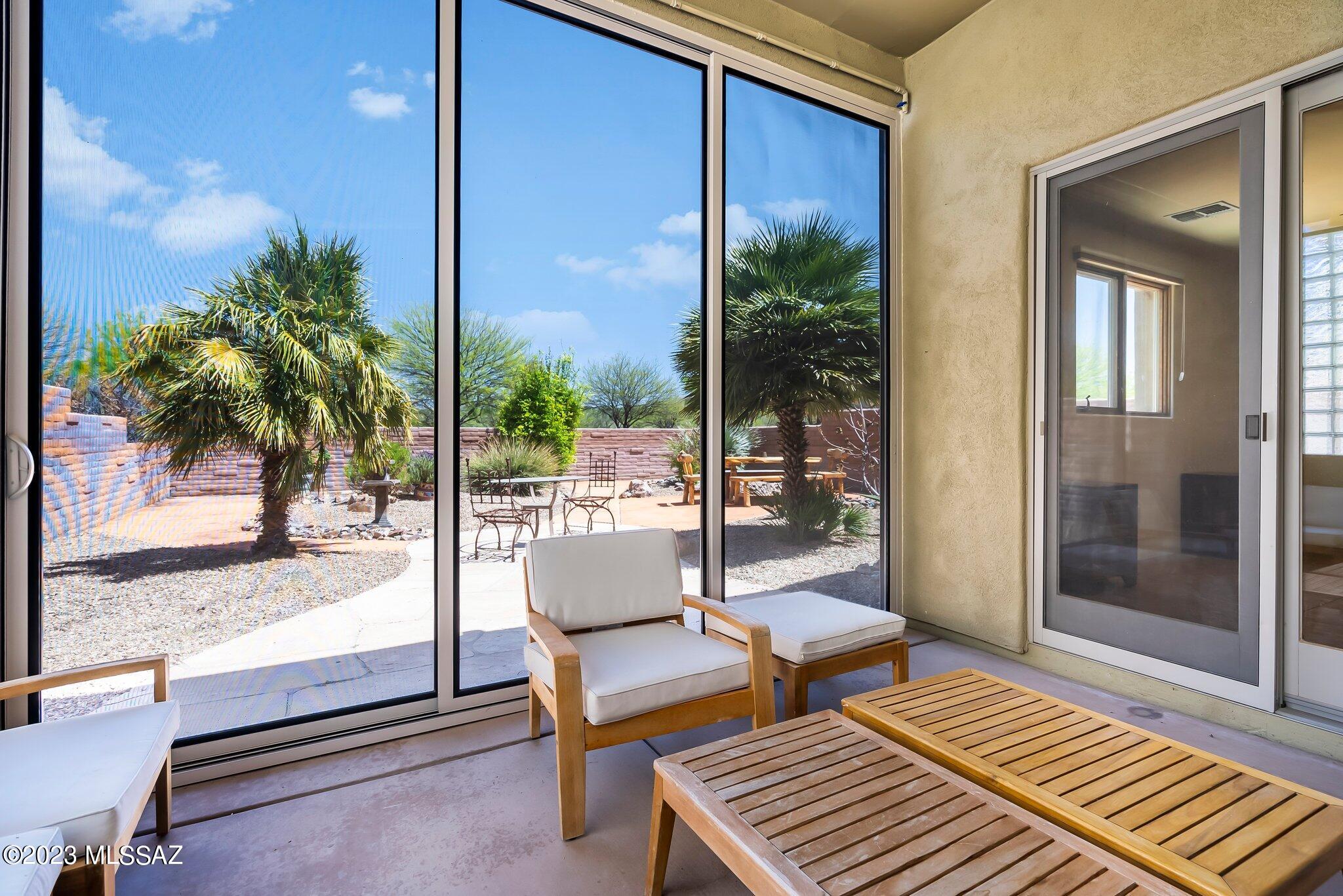 Barrio Sentinel Hill - Residential