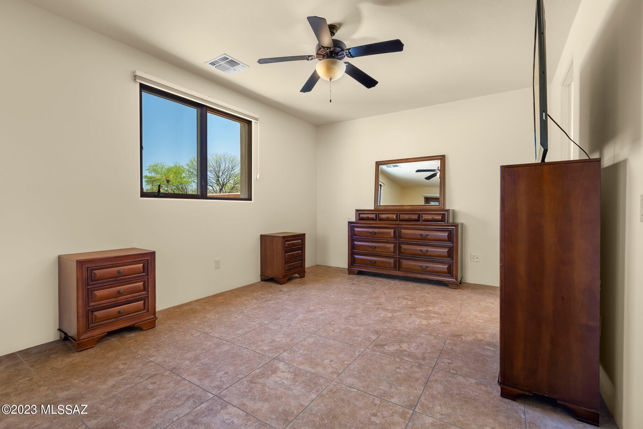 Barrio Sentinel Hill - Residential