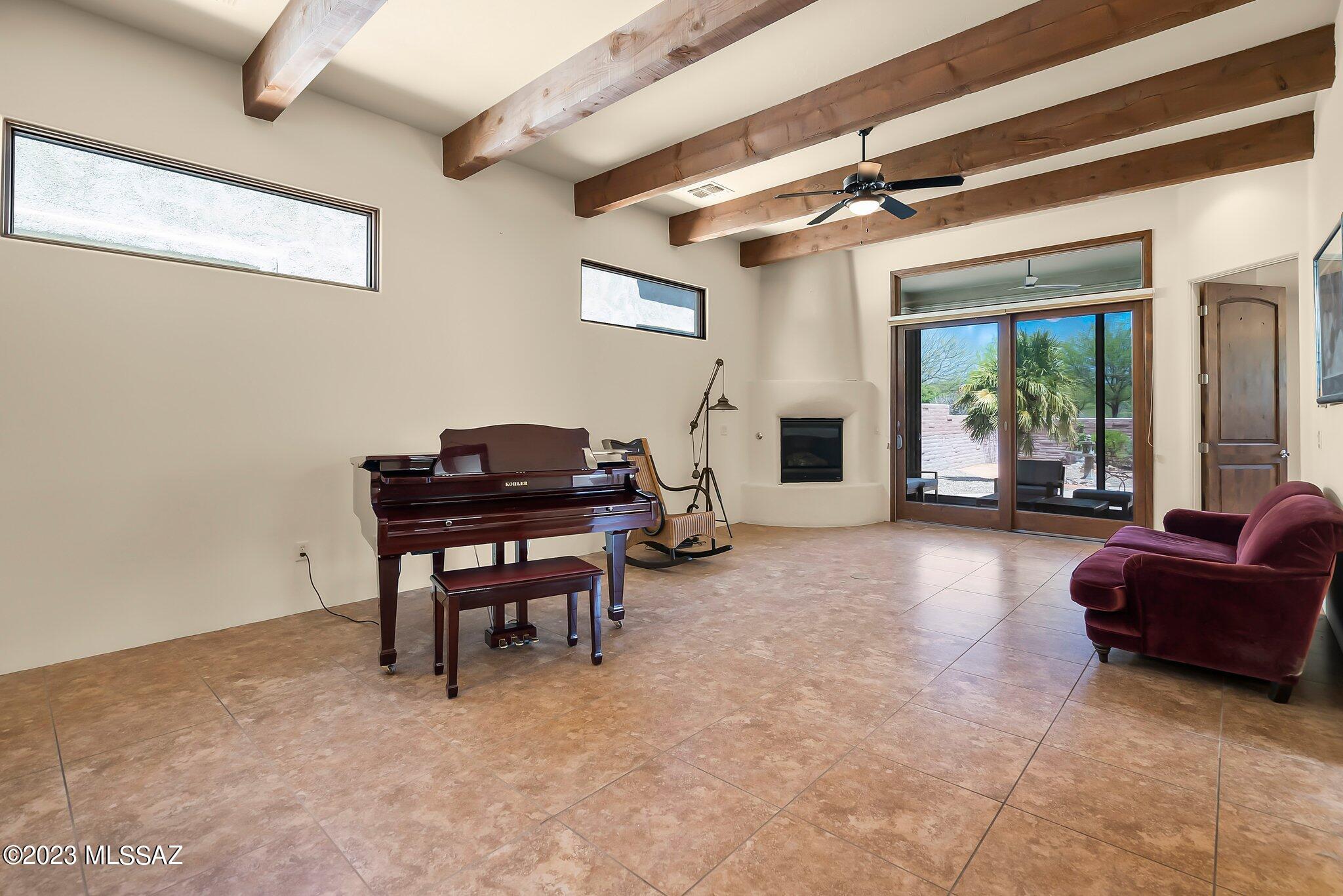 Barrio Sentinel Hill - Residential
