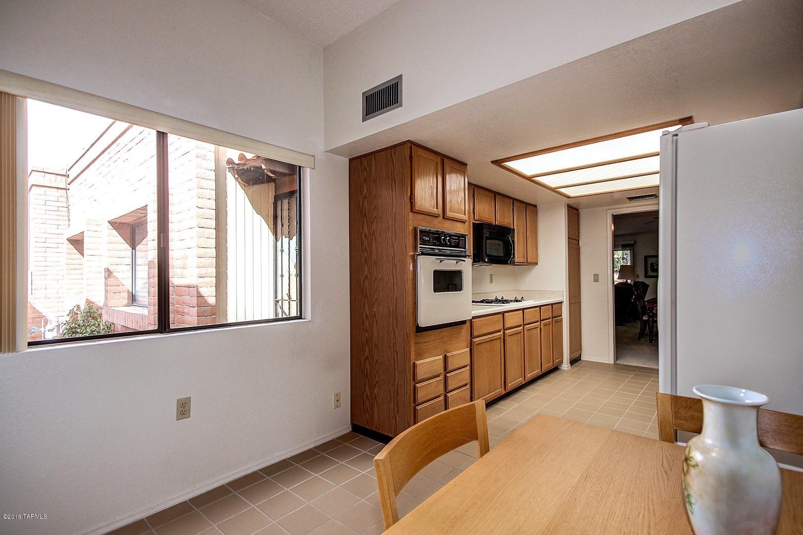 La Cholla Hills(1-313) - Residential