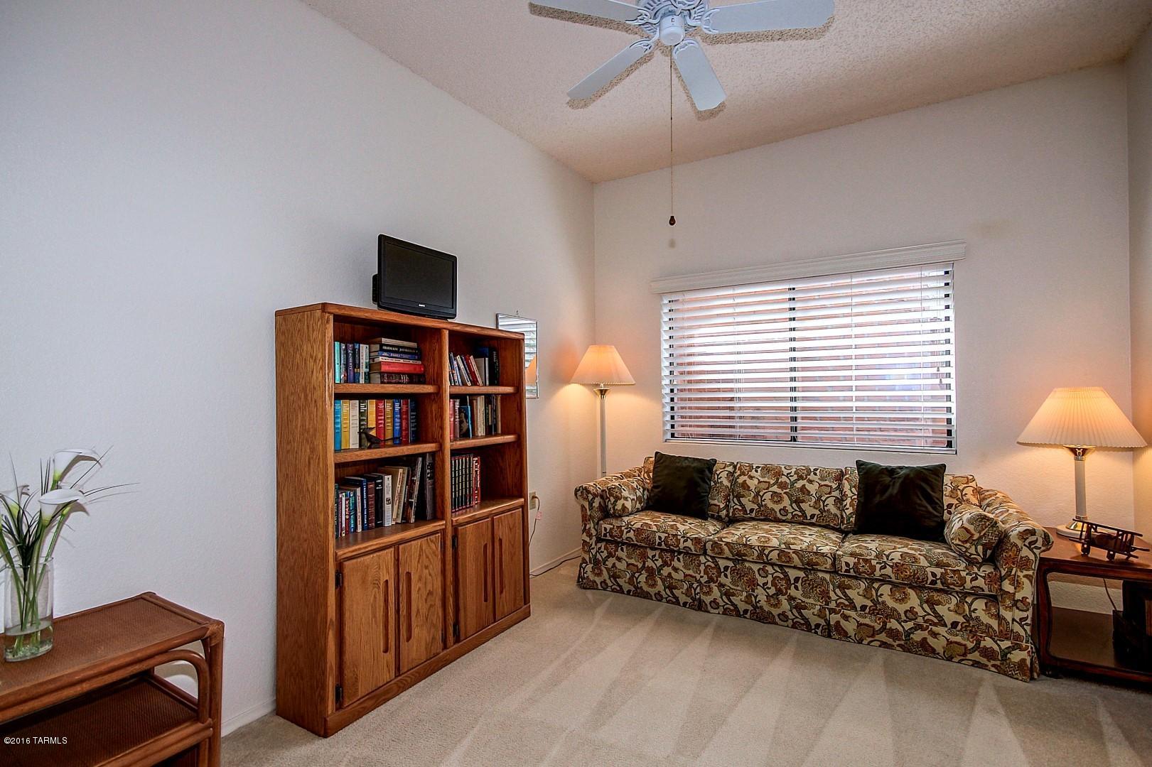 La Cholla Hills(1-313) - Residential
