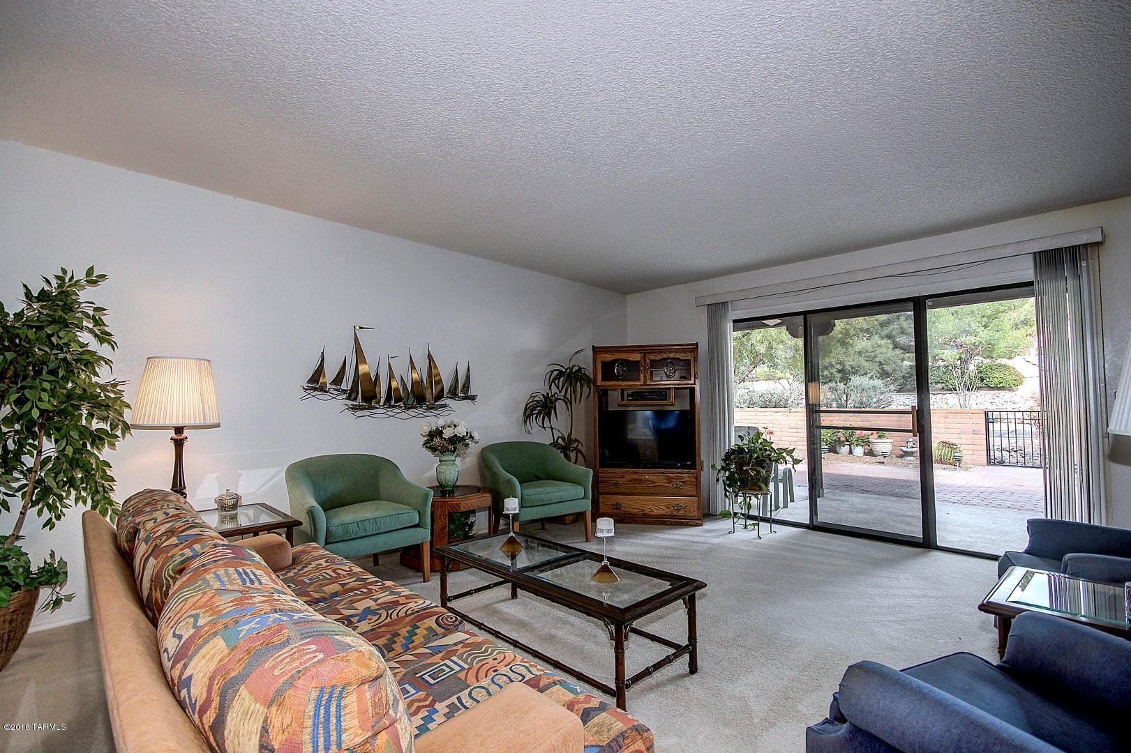 La Cholla Hills(1-313) - Residential