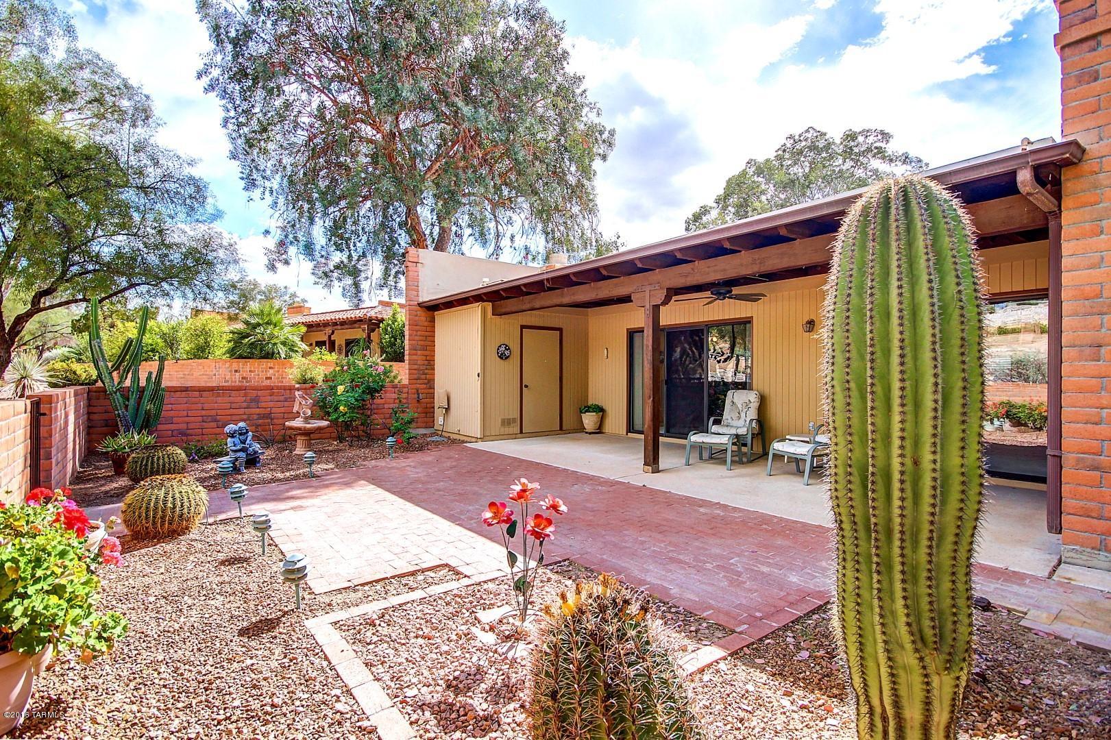 La Cholla Hills(1-313) - Residential