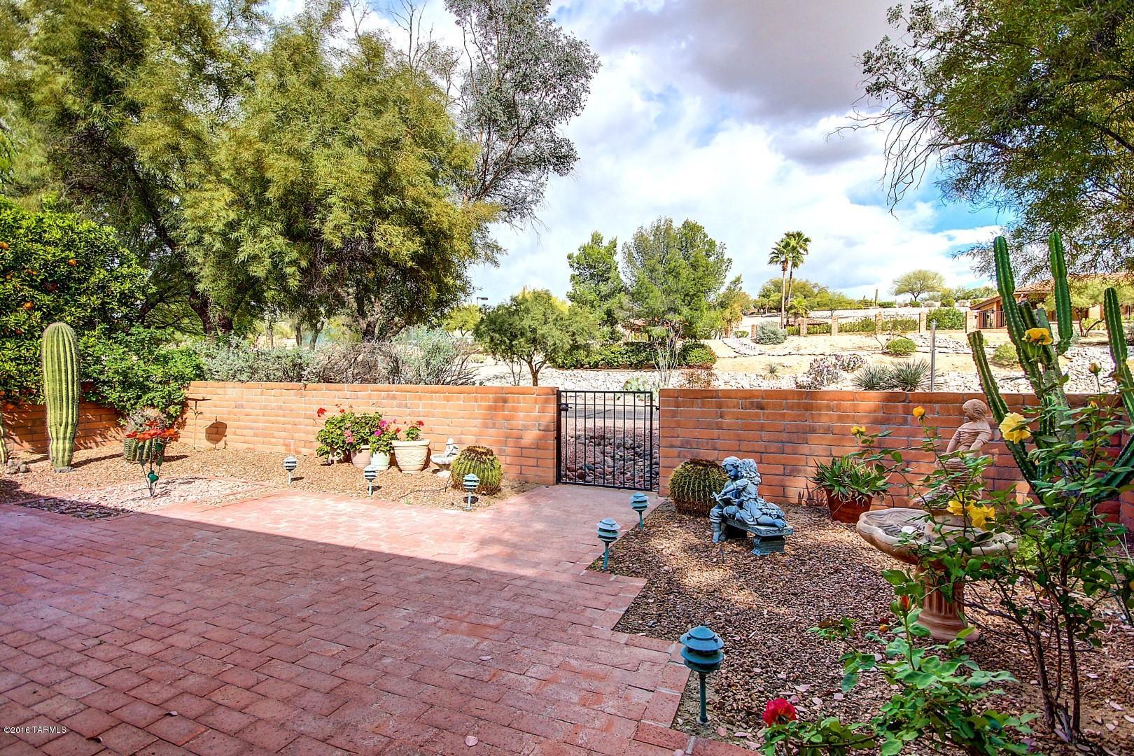 La Cholla Hills(1-313) - Residential