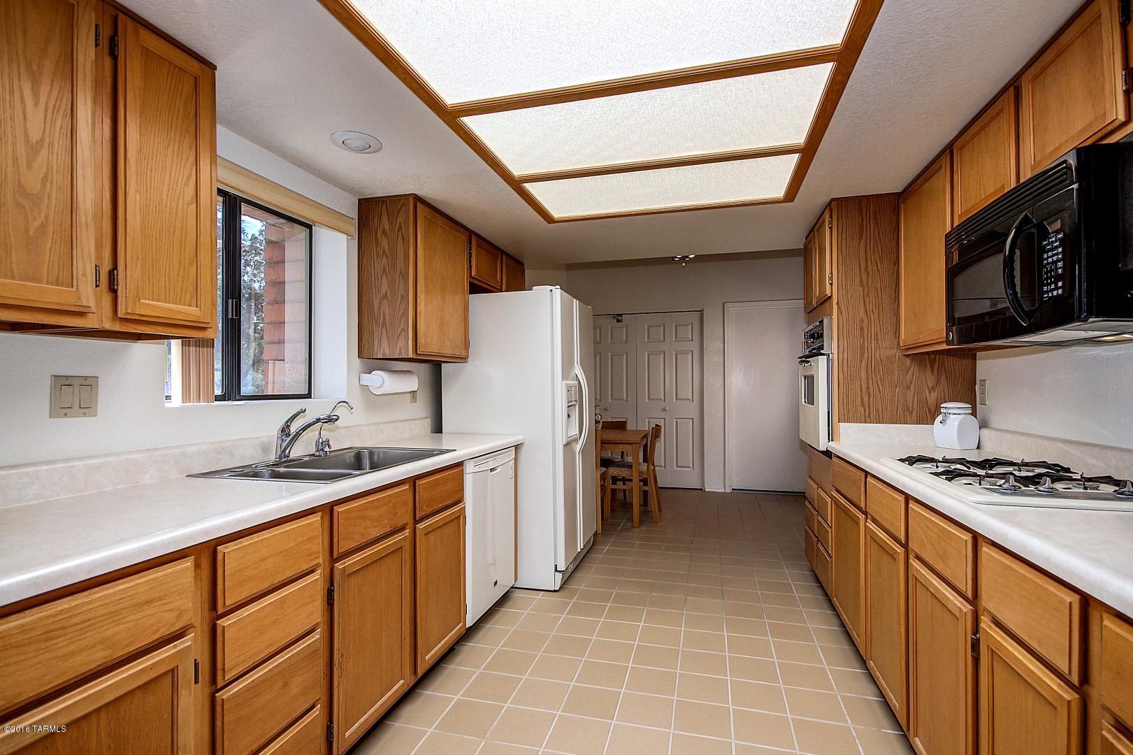 La Cholla Hills(1-313) - Residential
