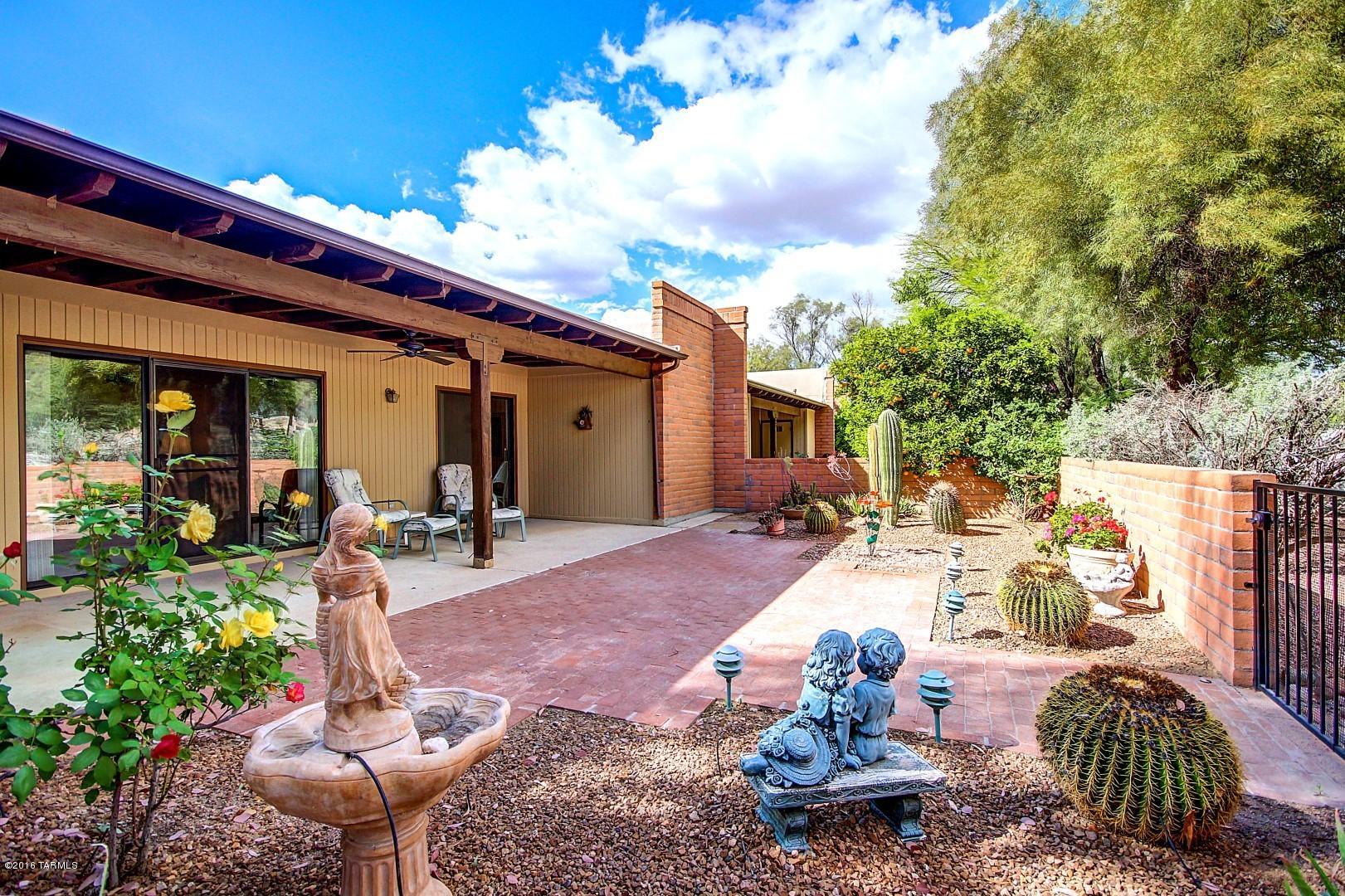 La Cholla Hills(1-313) - Residential