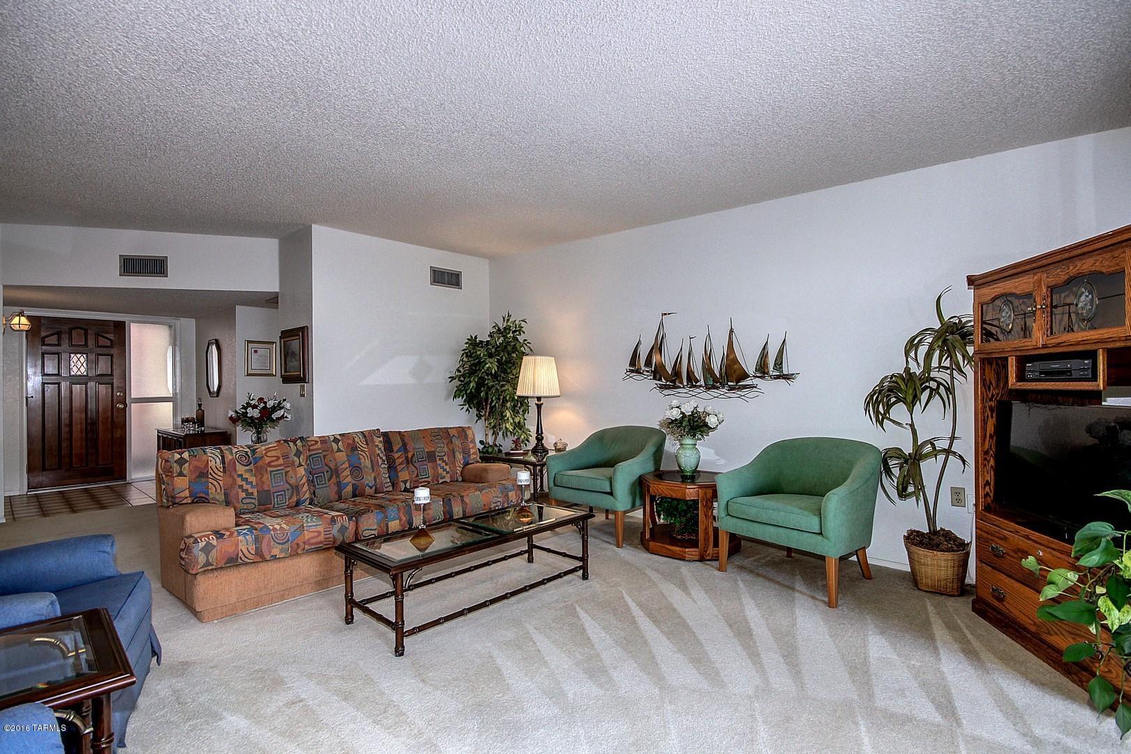 La Cholla Hills(1-313) - Residential
