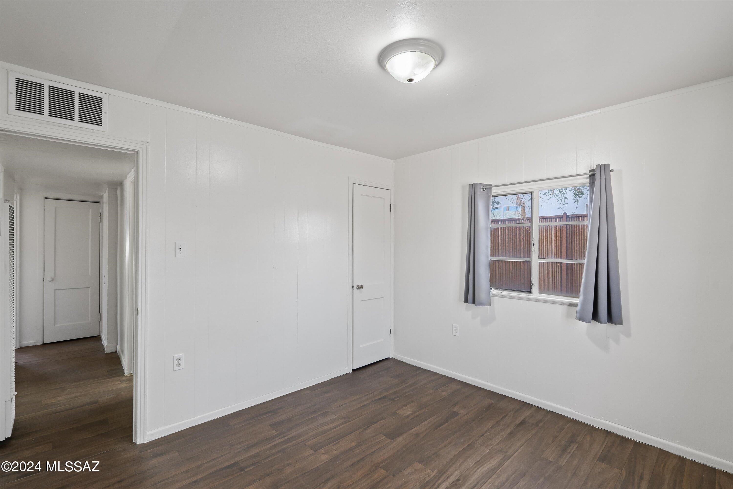 Lincoln Park - Residential