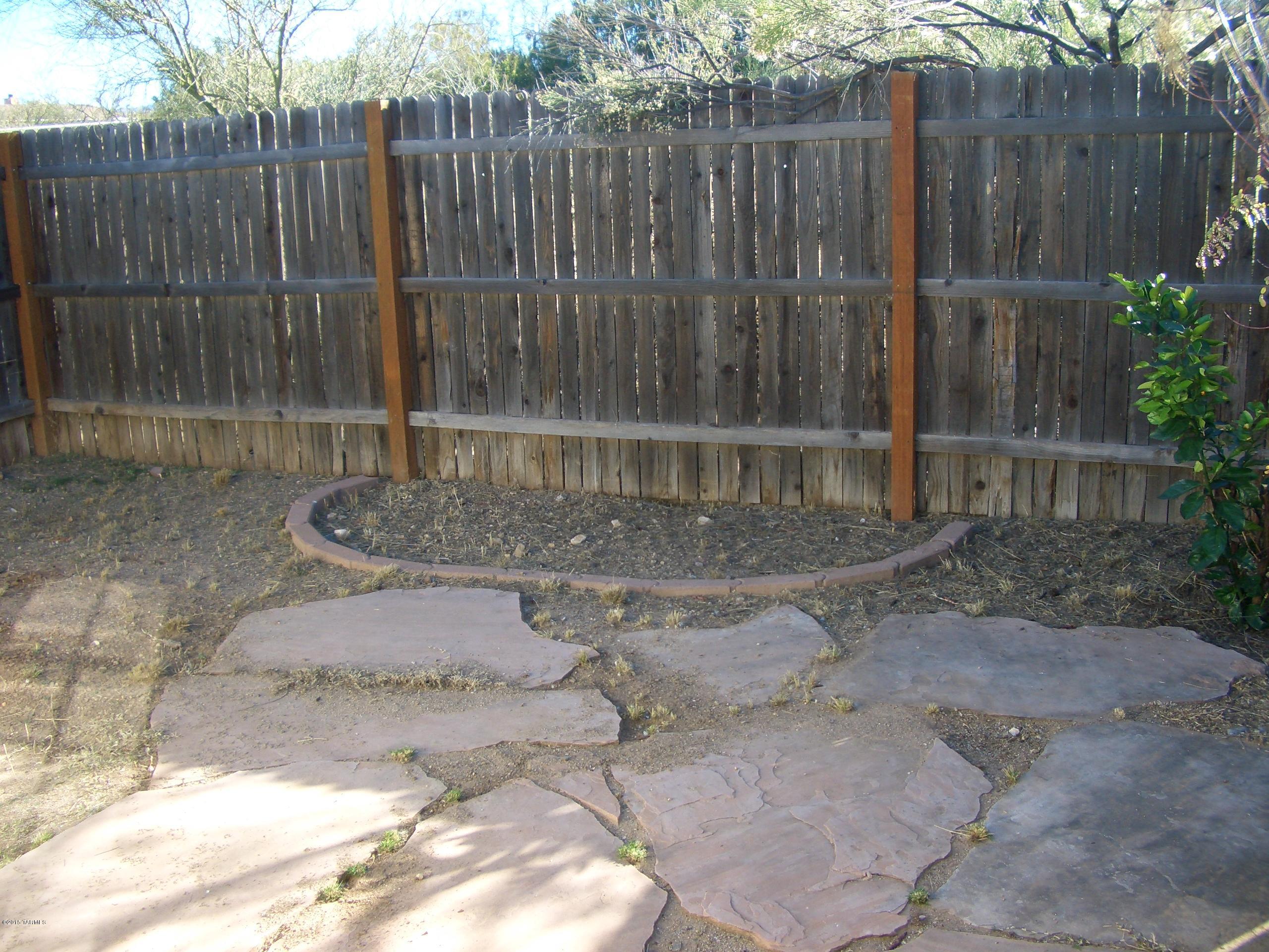 New Tucson Unit NO. 23 (140-261) - Residential Lease