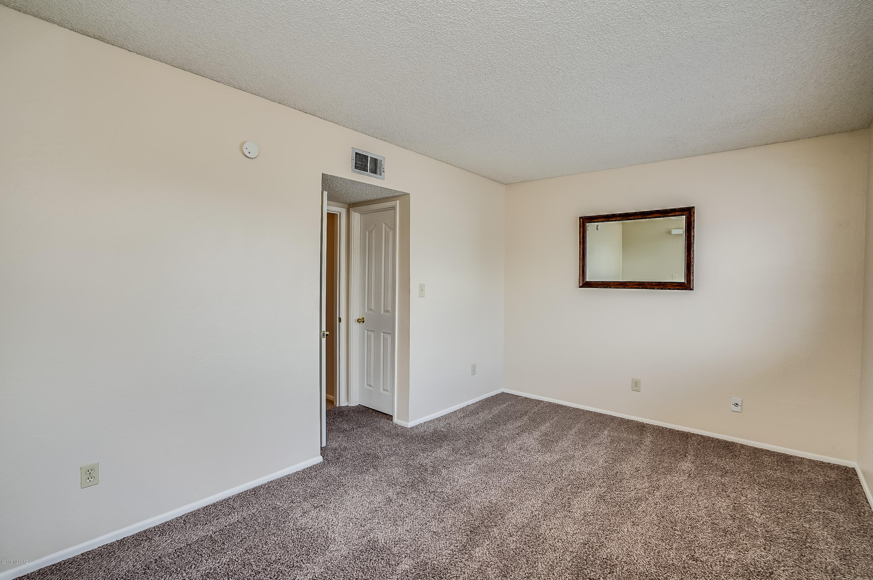 Columbus Park Condominiums (1-60) - Residential