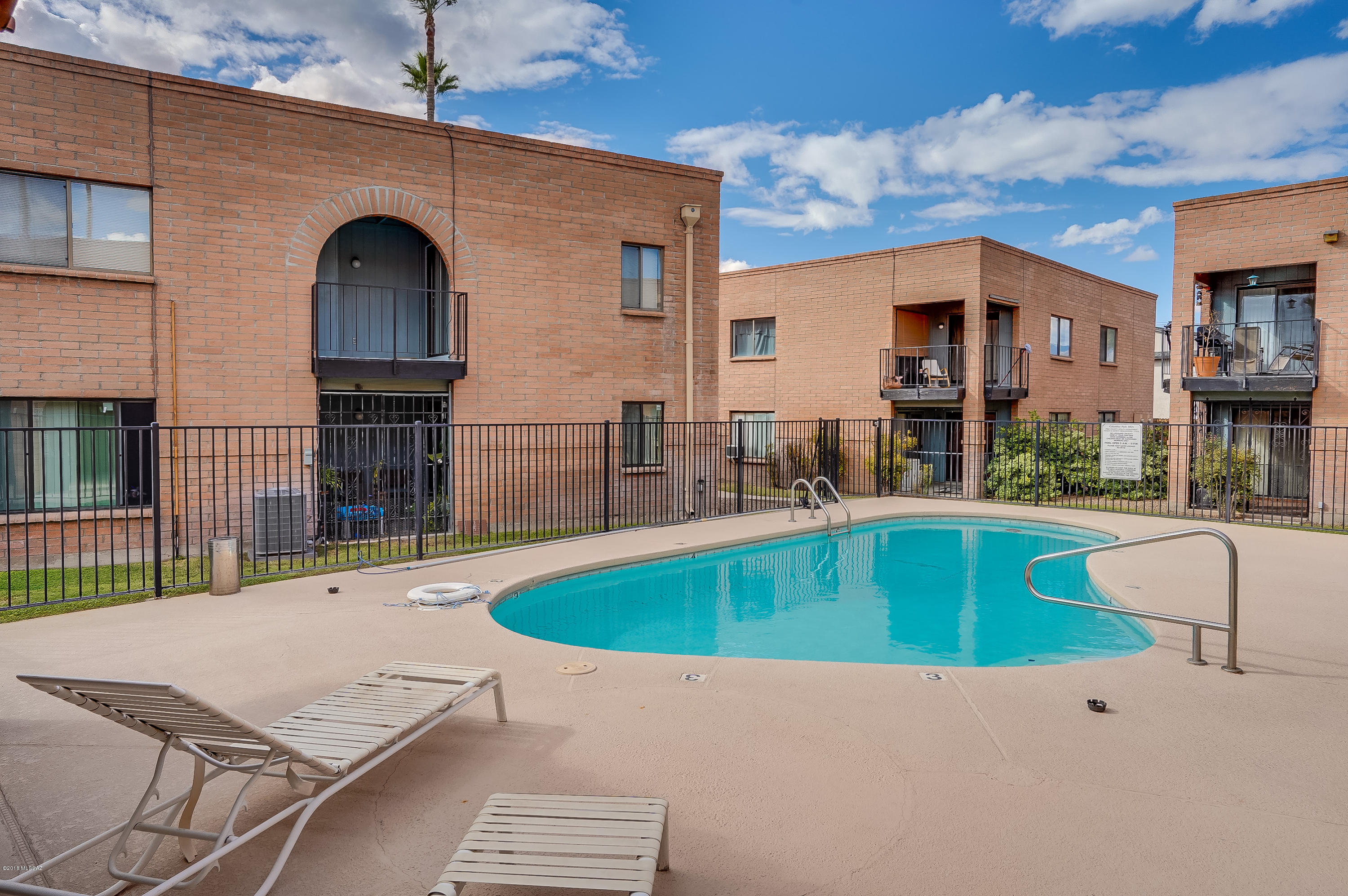 Columbus Park Condominiums (1-60) - Residential