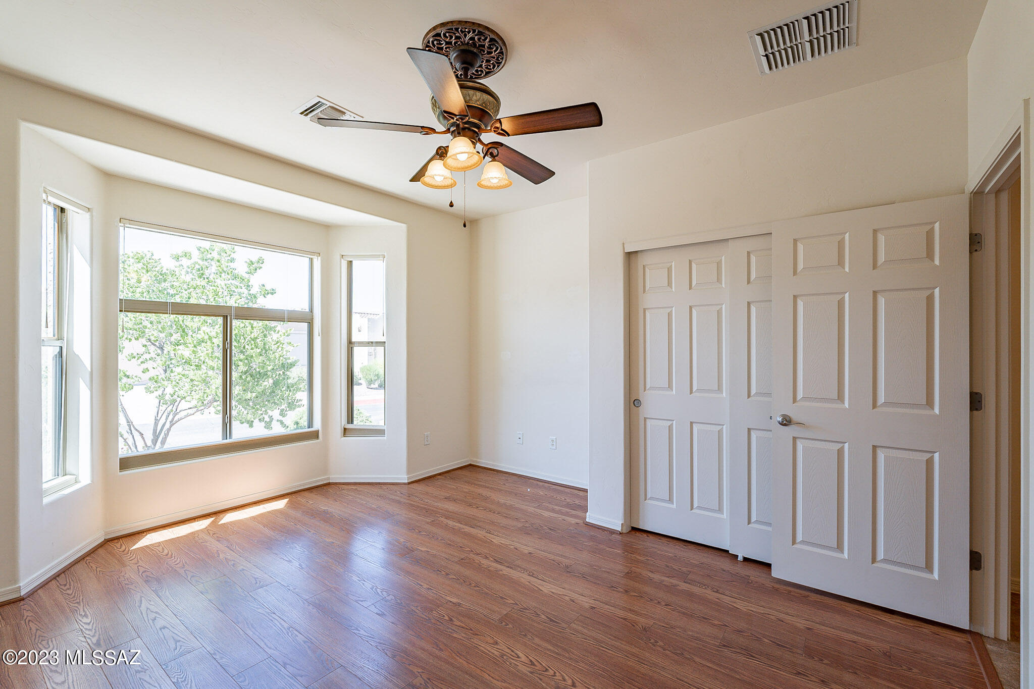 Las Campanas Villiage Phase II (112-219) - Residential