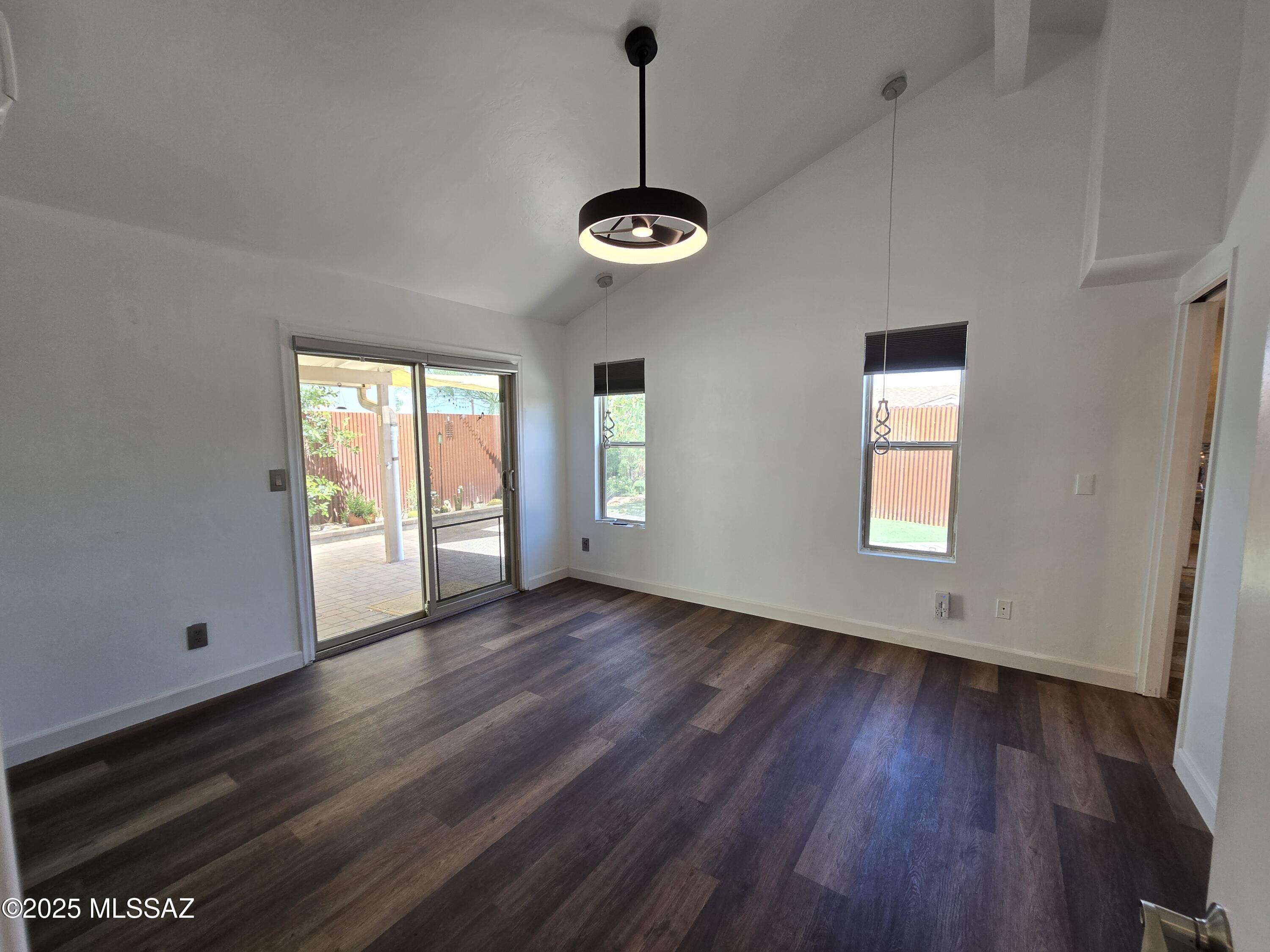 Saddlewood Villas (1-102) - Residential