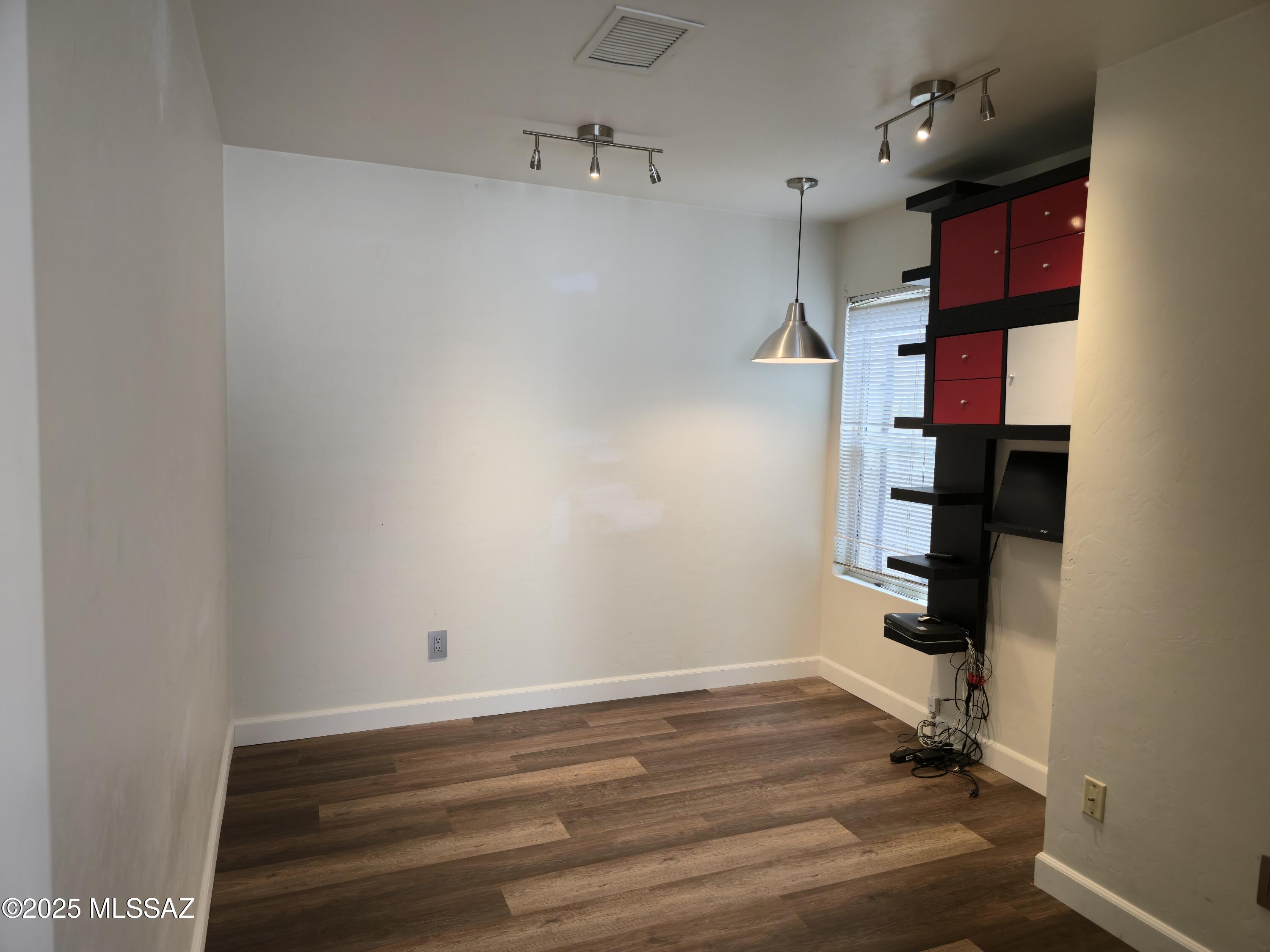 Saddlewood Villas (1-102) - Residential
