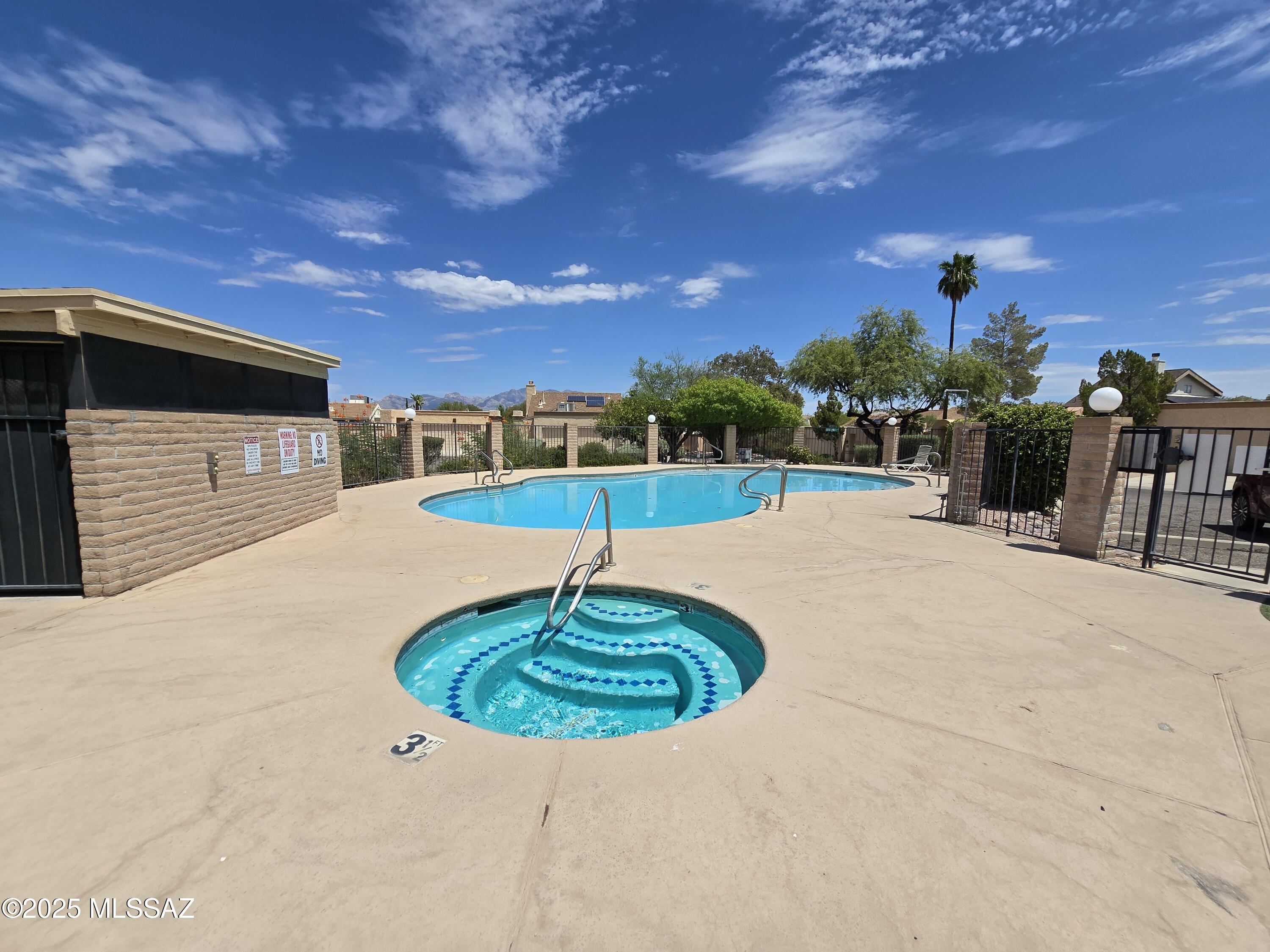 Saddlewood Villas (1-102) - Residential