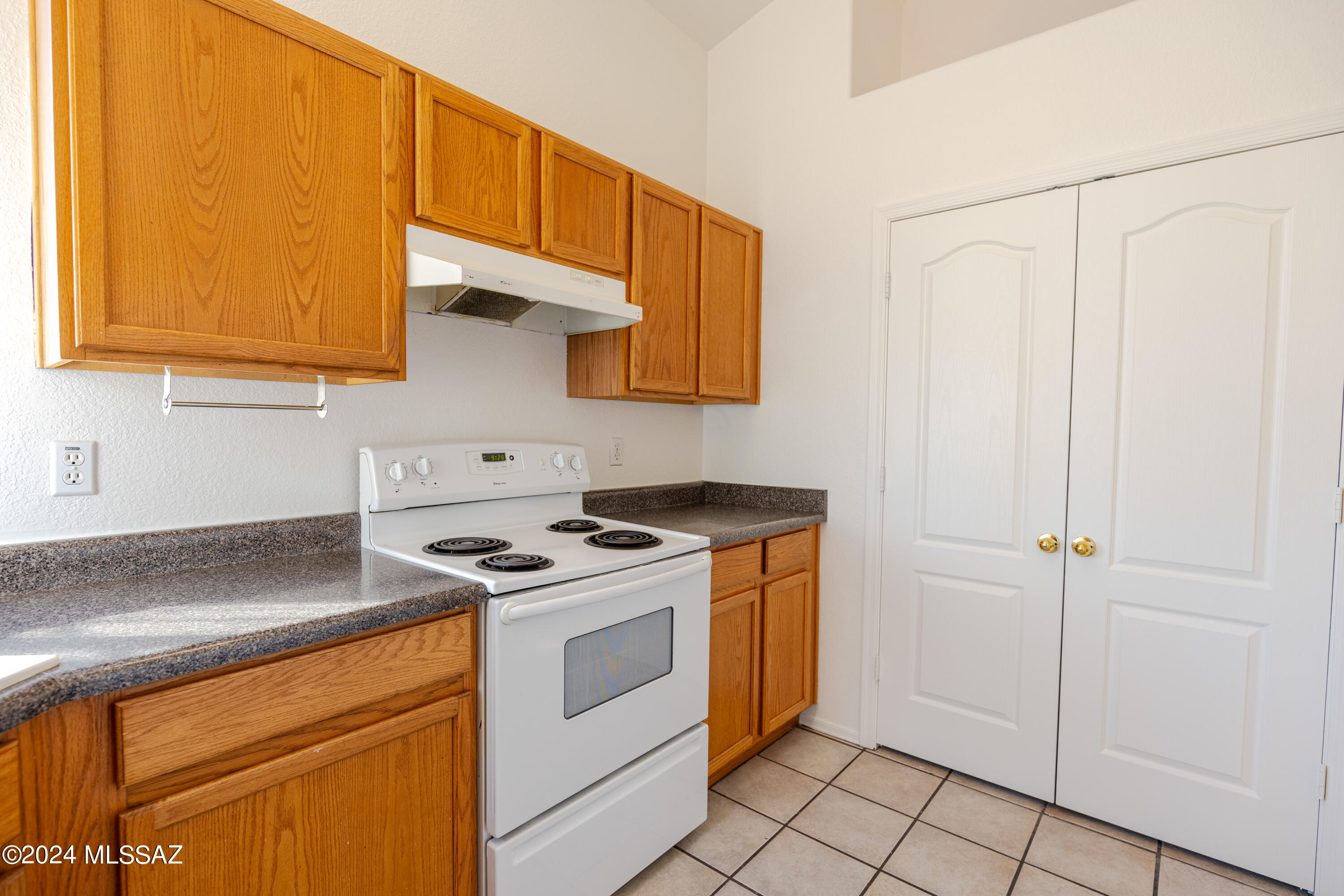 Sunnyvale(1-145) - Residential Lease