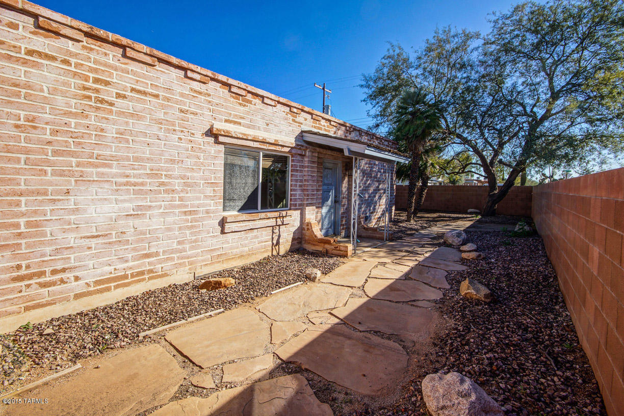 Madelyn Park - Residential Lease