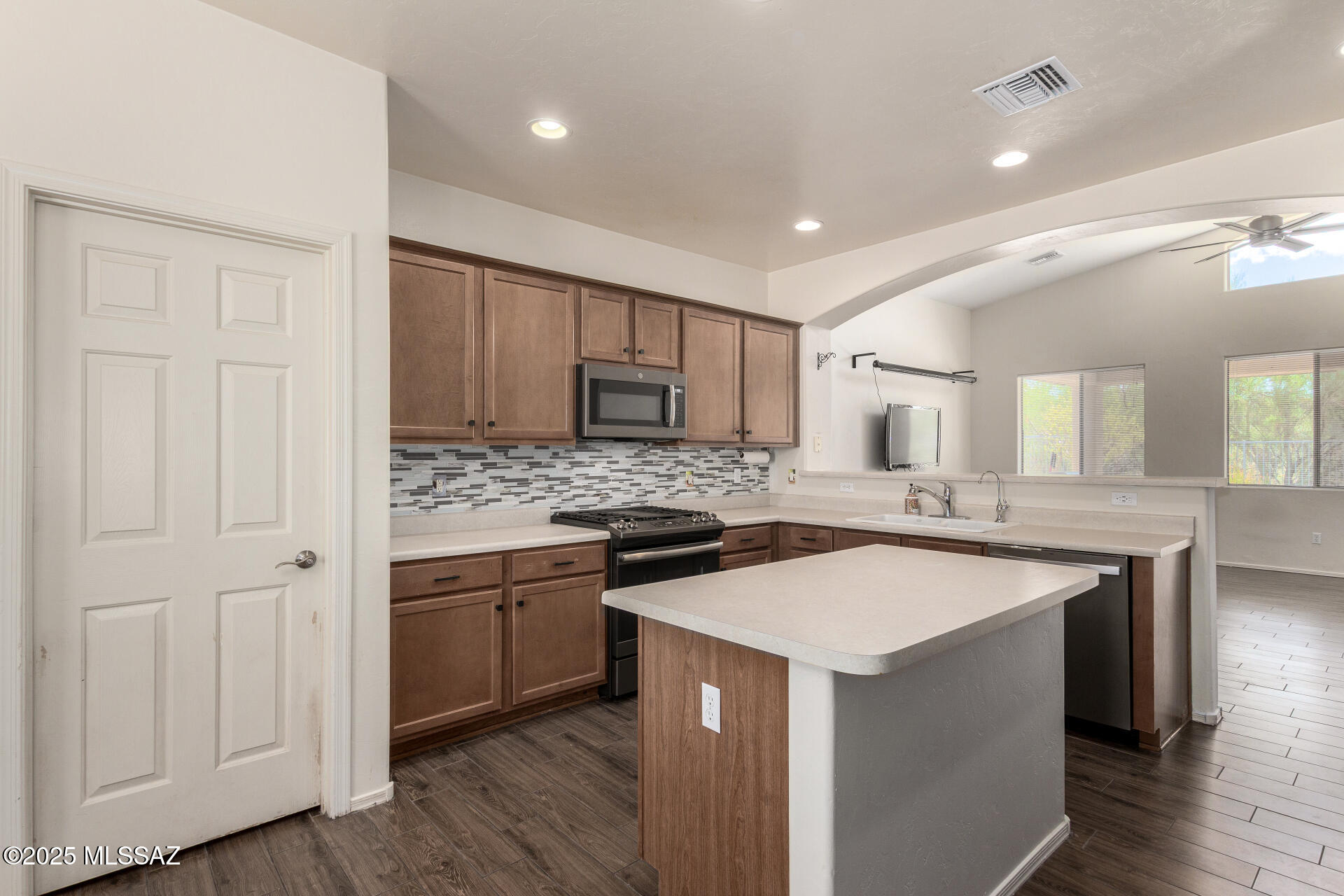 Rancho Del Lago (101-206) - Residential