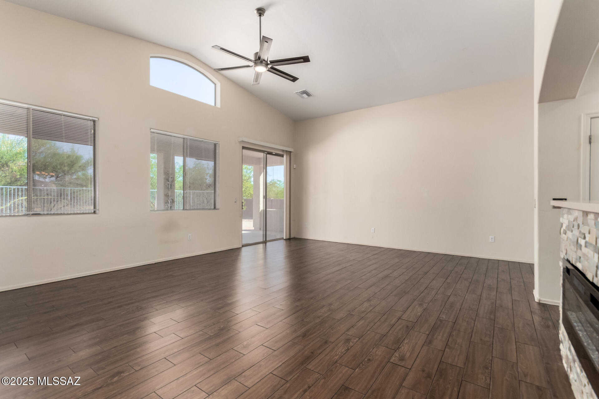 Rancho Del Lago (101-206) - Residential