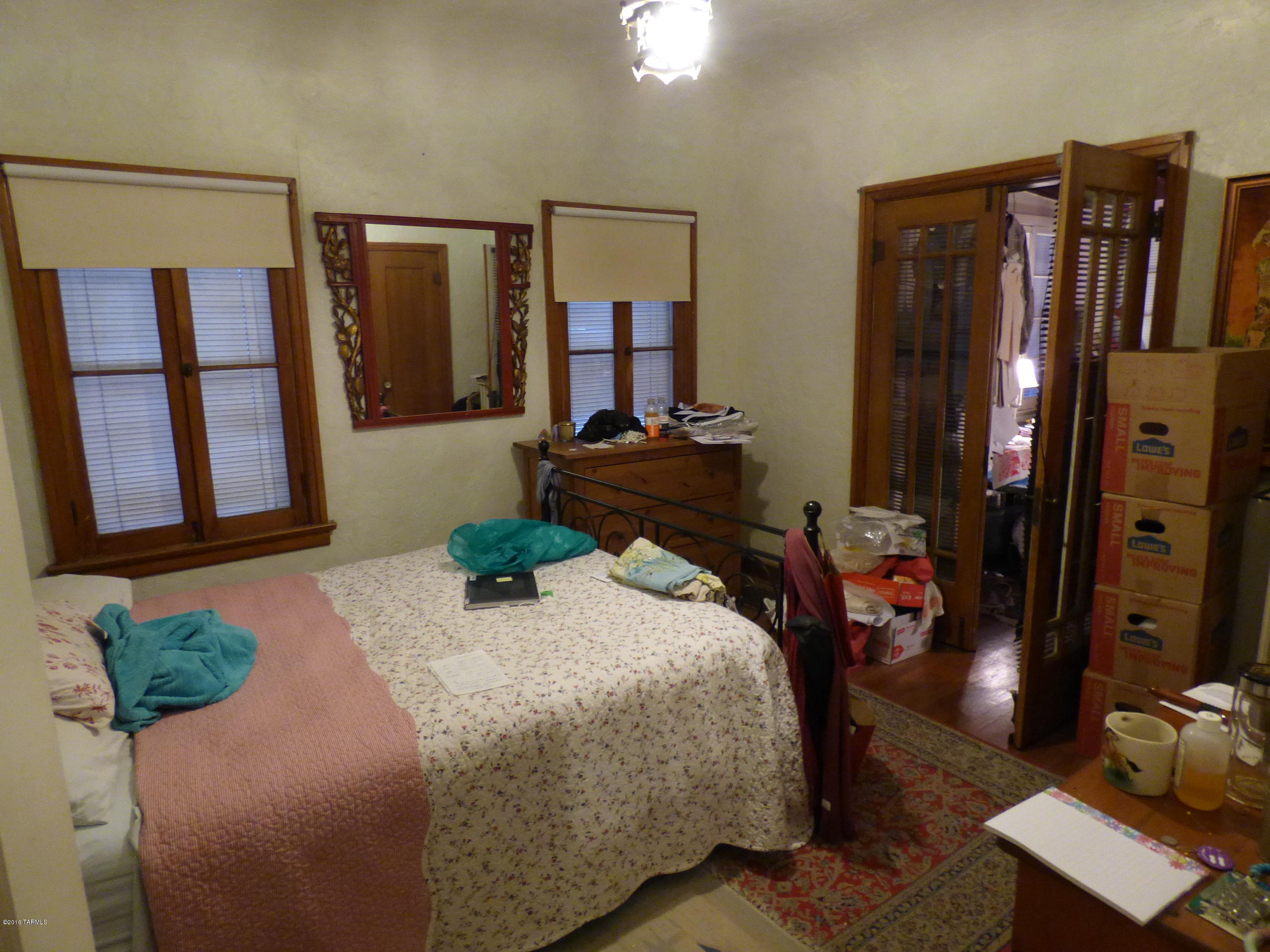 University Manor - Residential