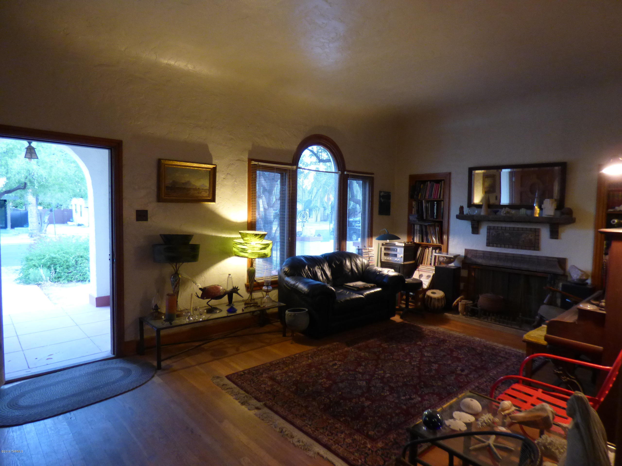 University Manor - Residential