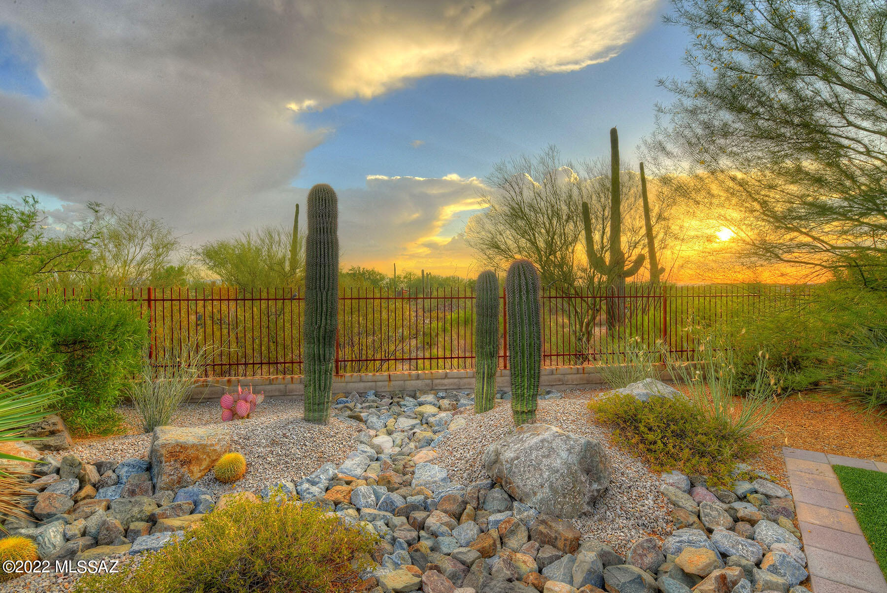 Boulder Bridge Pass At Dove Mountain SQ20132910078 - Residential