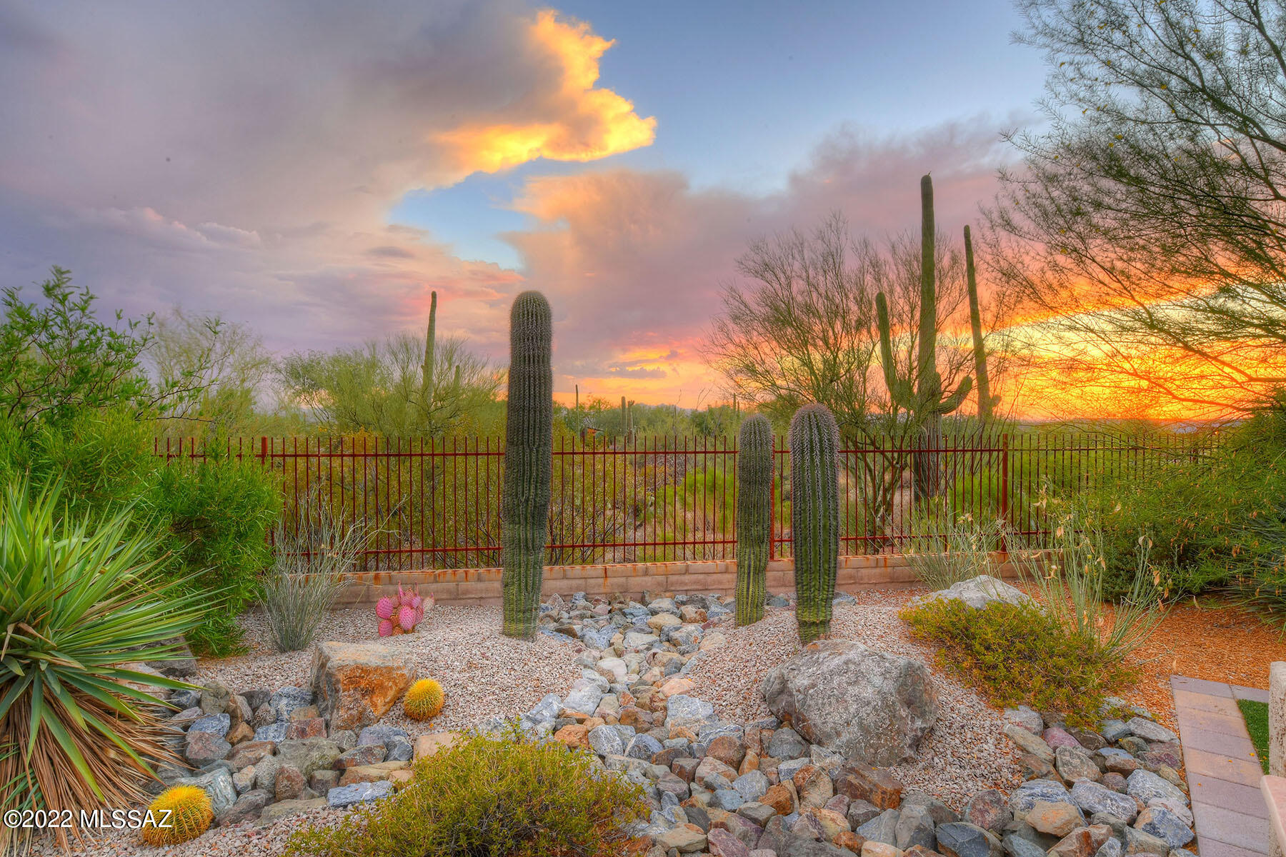 Boulder Bridge Pass At Dove Mountain SQ20132910078 - Residential