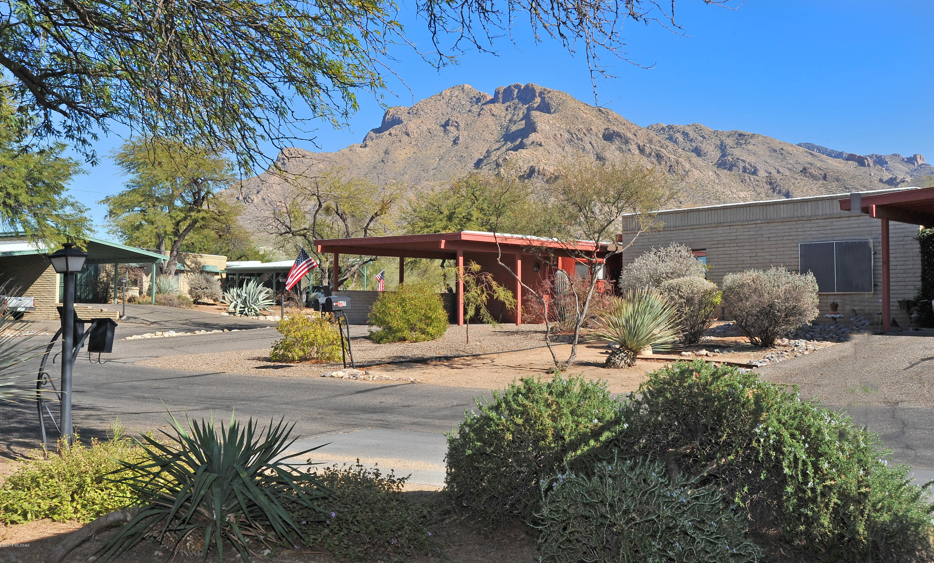 Seller will accept or counter offers $140,000-$150,000 on this immaculately maintained 1 owner patio home tucked away in a pride of ownership 140 unit development at oracle & McGee! Spacious bedrooms, rare enclosed Az Rm & flagstone patio, 3 month old dishwasher, recent laminate floor in master bedroom, approx. 2 year “new” AC/furnace and super mountain vistas from front patio. HOA fee includes  sewer, two pools and common area maintenance.  Allow minimum of 36 hours for offer response.