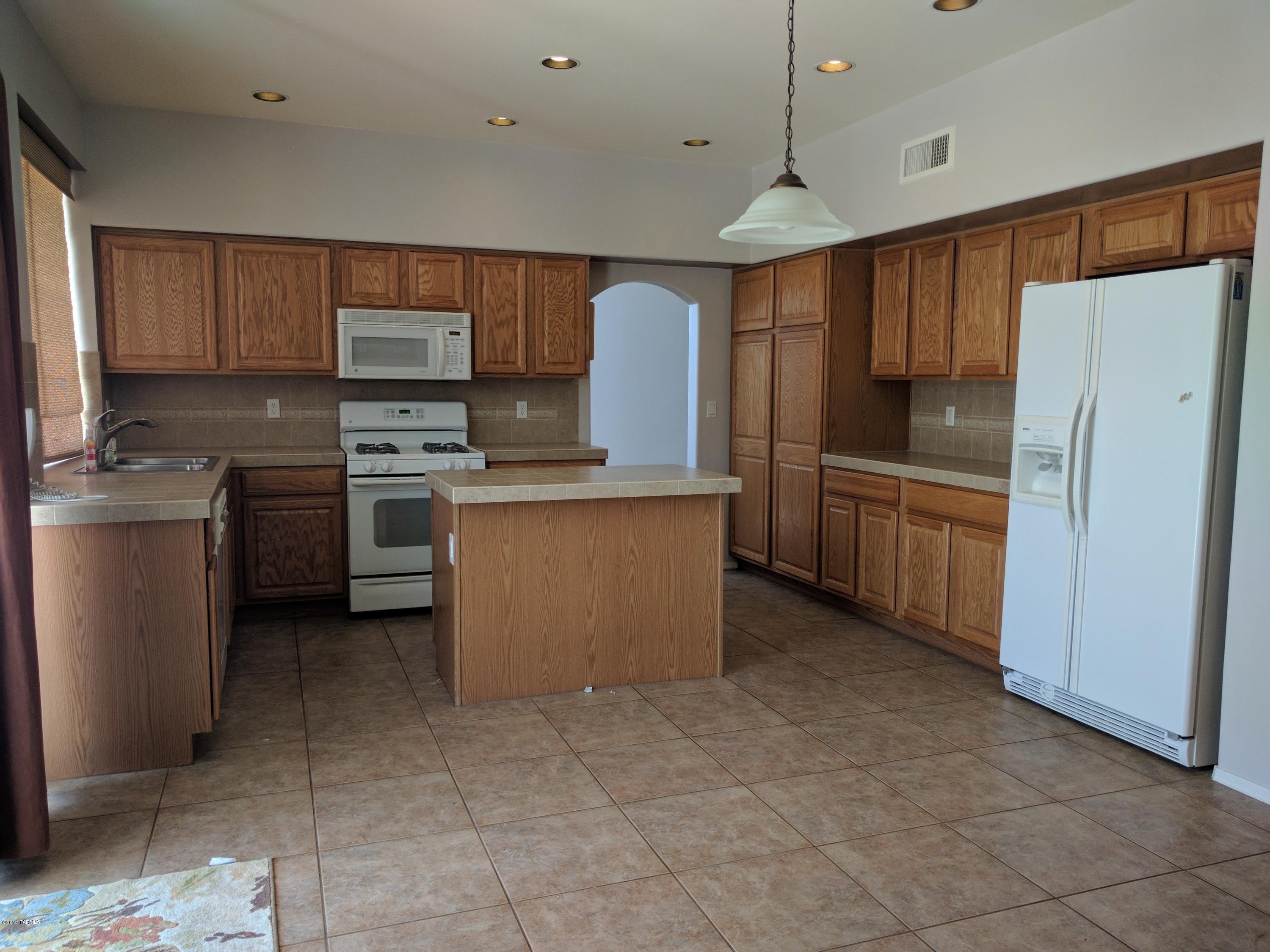 Out Of Pima County - Residential Lease