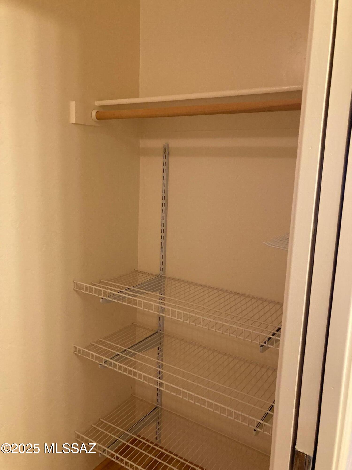 Fairway Terrace Condos. (Units 1-30) - Residential Lease