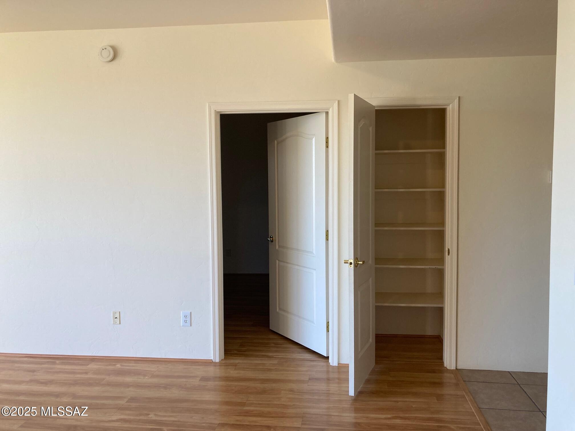 Fairway Terrace Condos. (Units 1-30) - Residential Lease