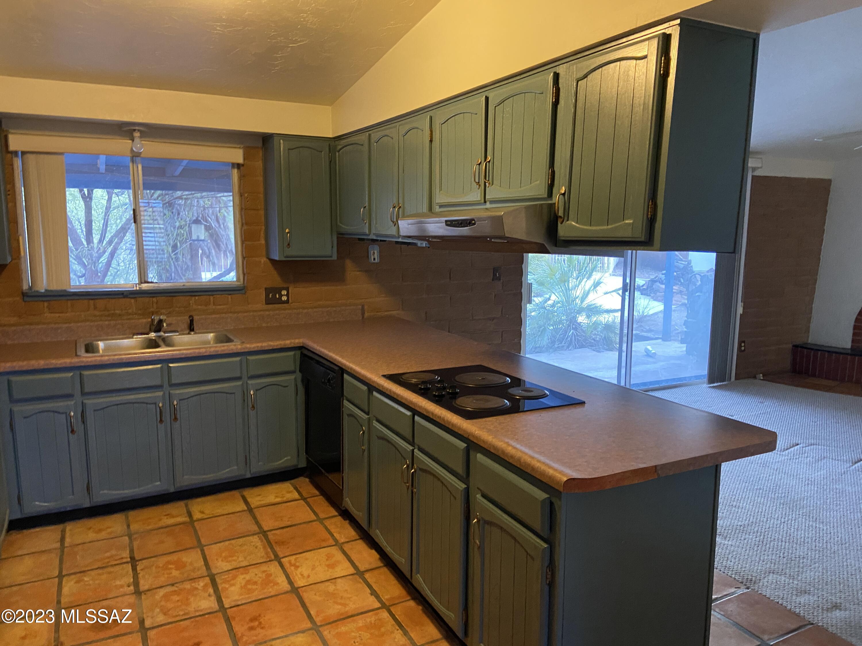 Teresa Terrace (1-28) - Residential