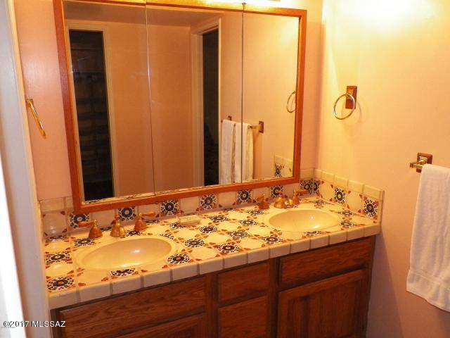 Catalina Pueblo 2 Resub Th - Residential Lease