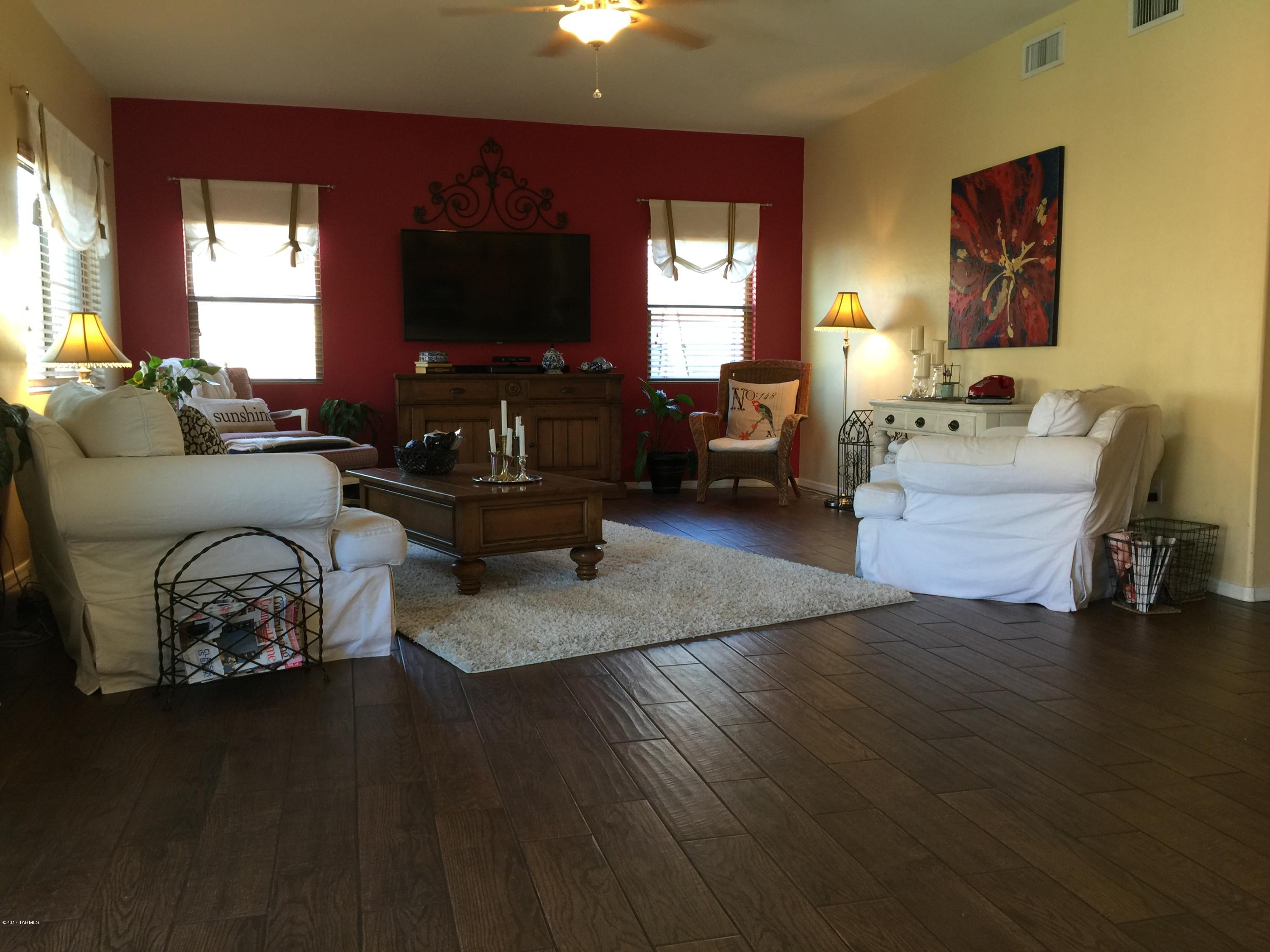 Black Horse (1-411) - Residential